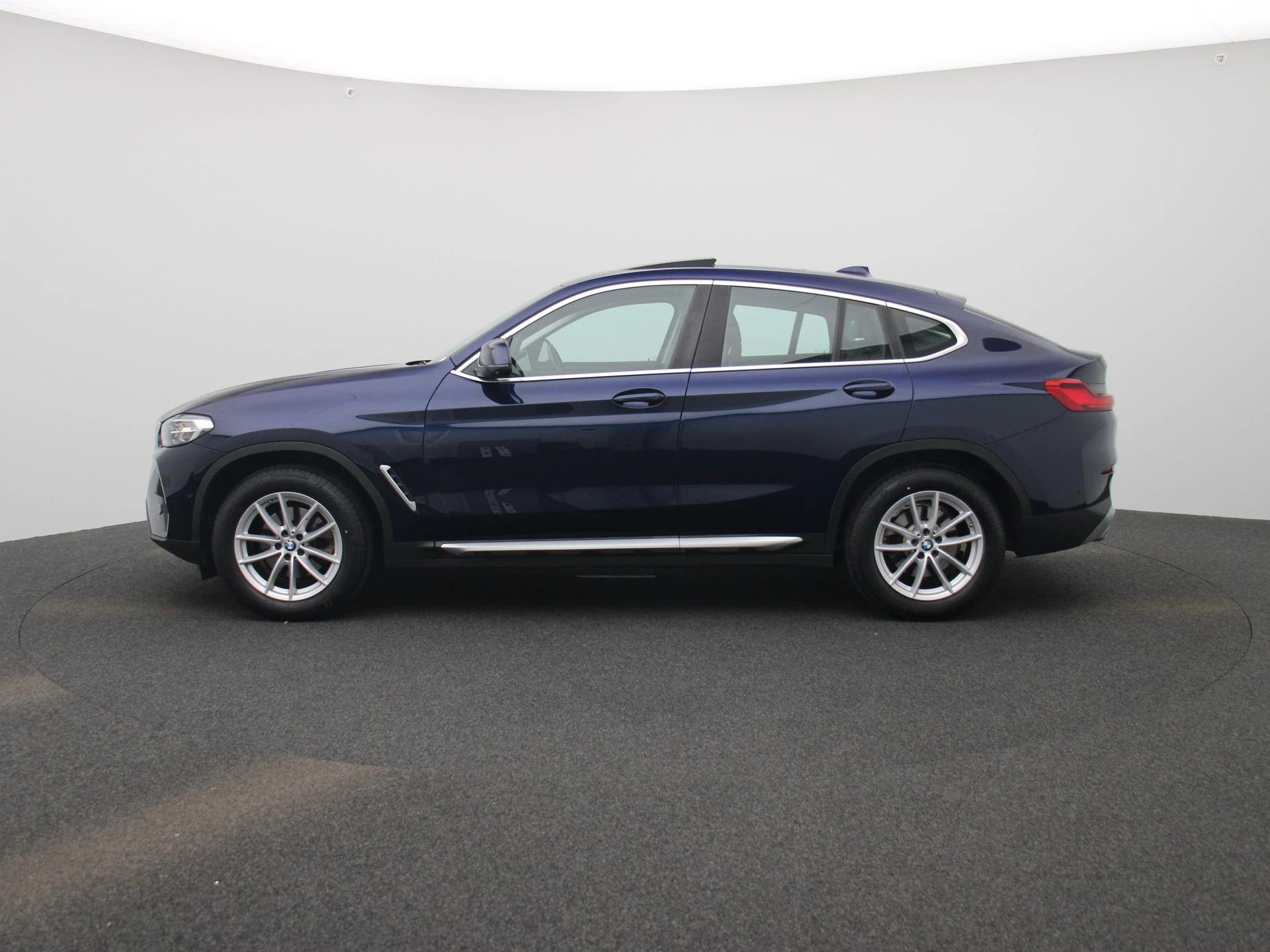 BMW-X4-image-3