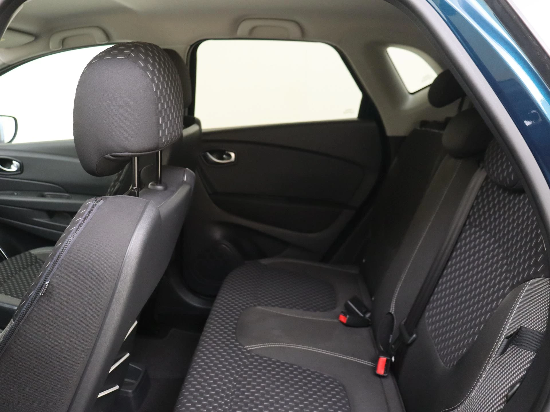 Renault-Captur-image-12