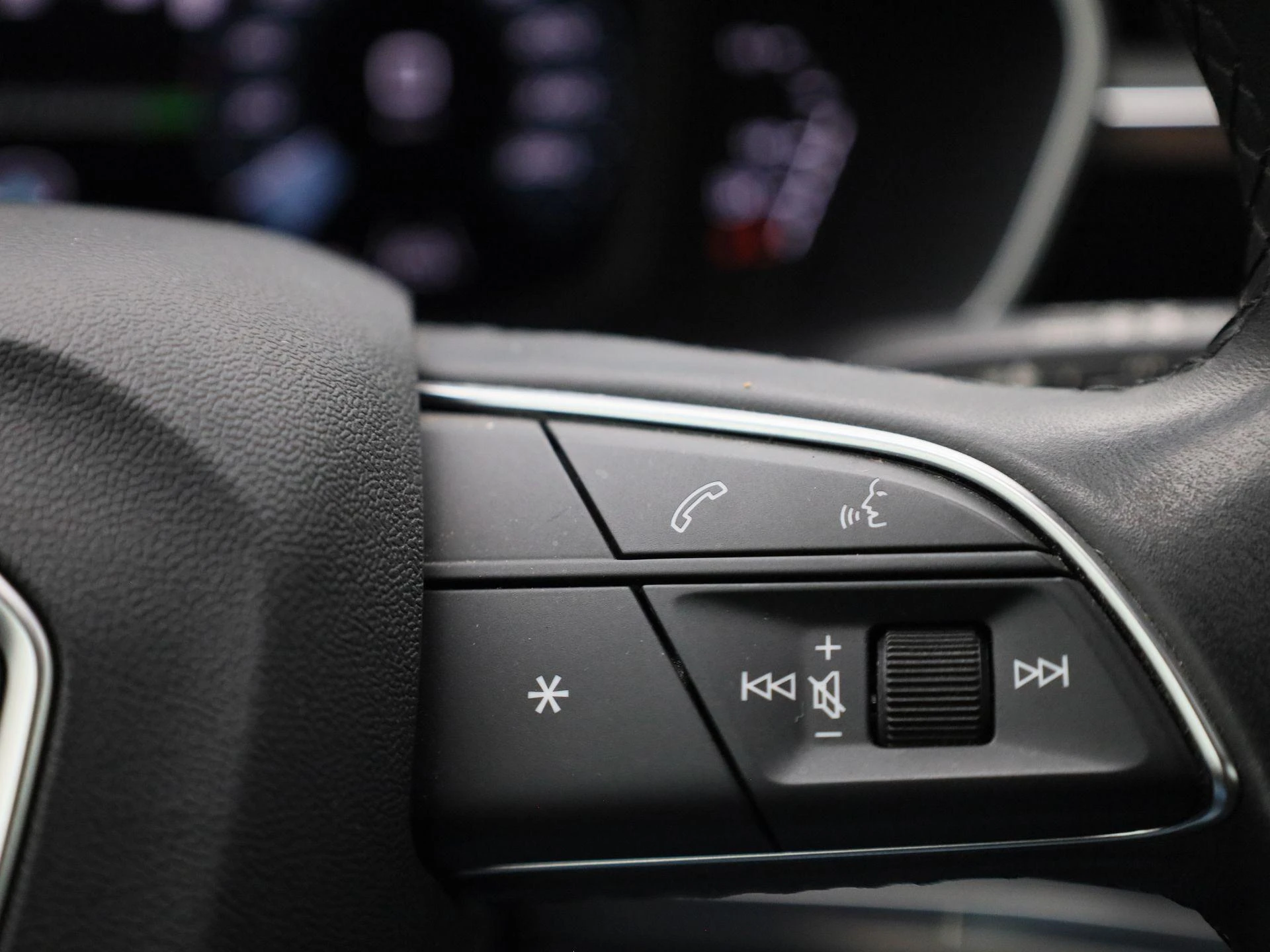 Audi-Q3-image-25