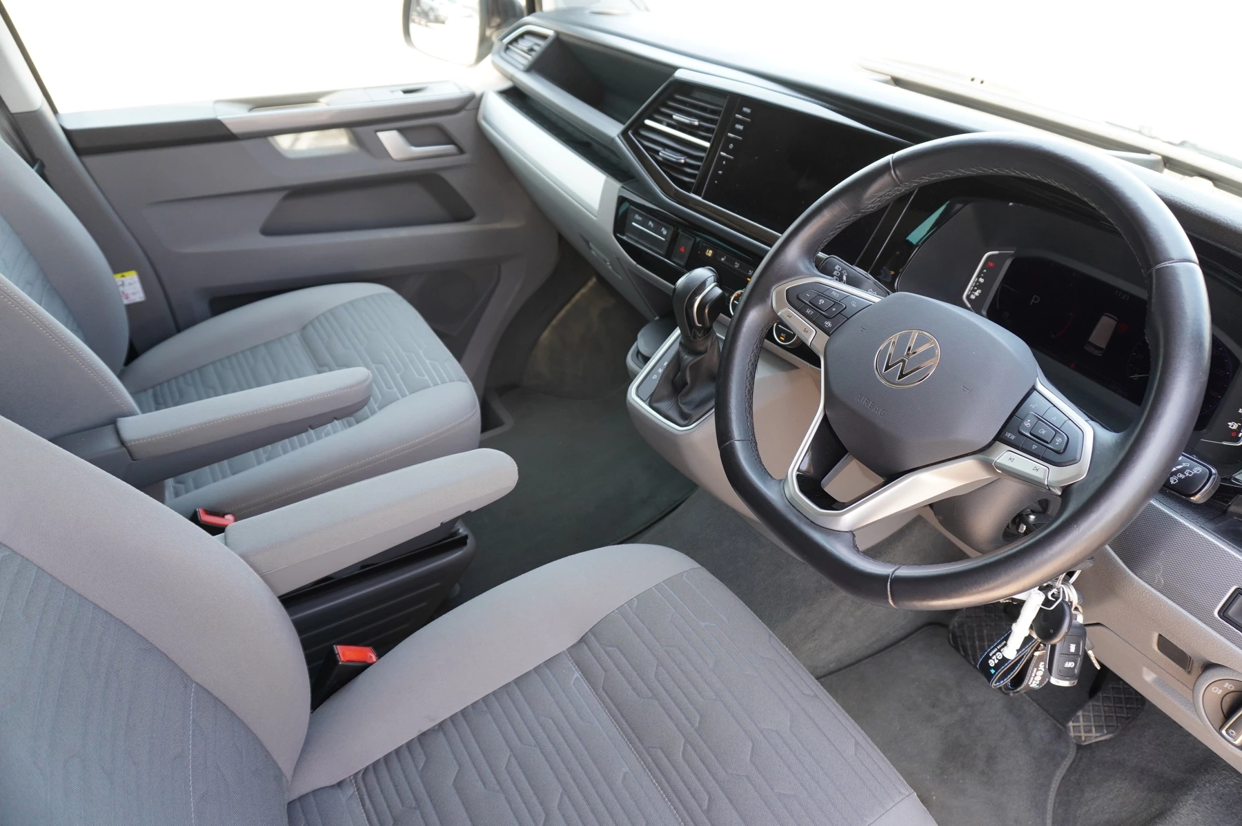 Volkswagen-California-image-5