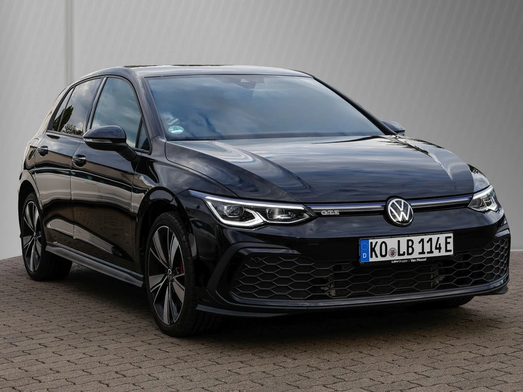 Volkswagen-Golf-image-2