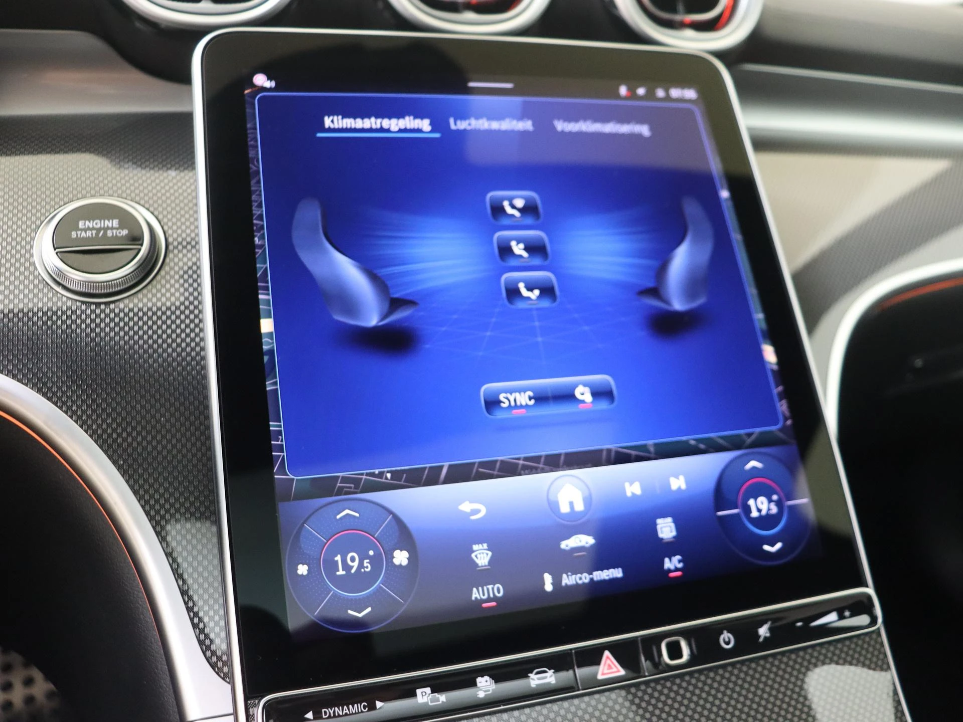 Mercedes-Benz-C-Klasse-image-17