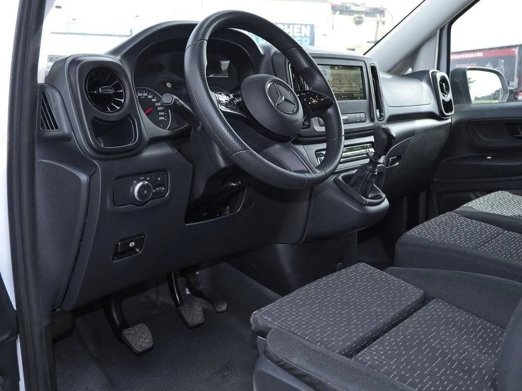 Mercedes-Benz-Vito 116-image-7