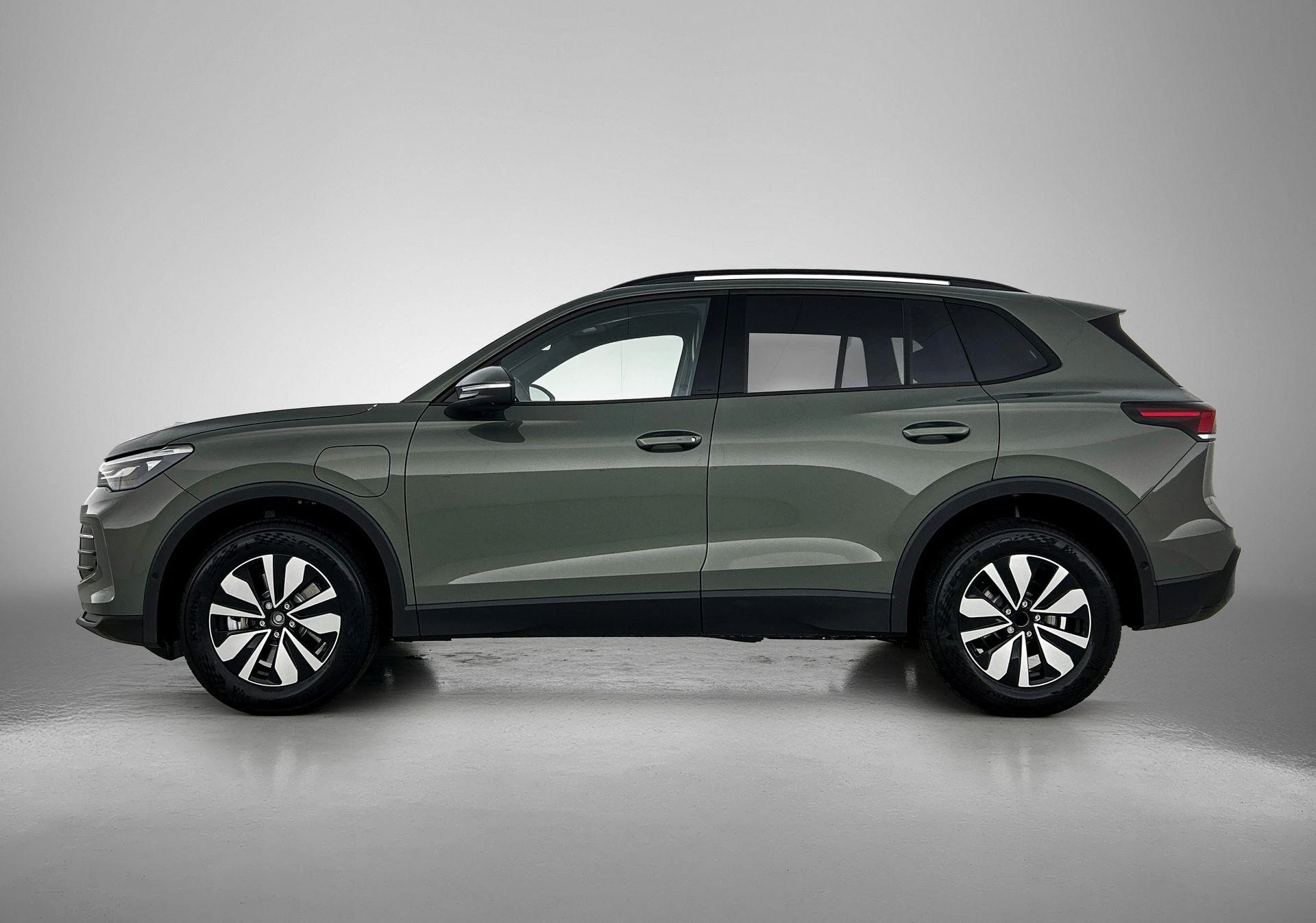 Volkswagen-Tiguan-image-1