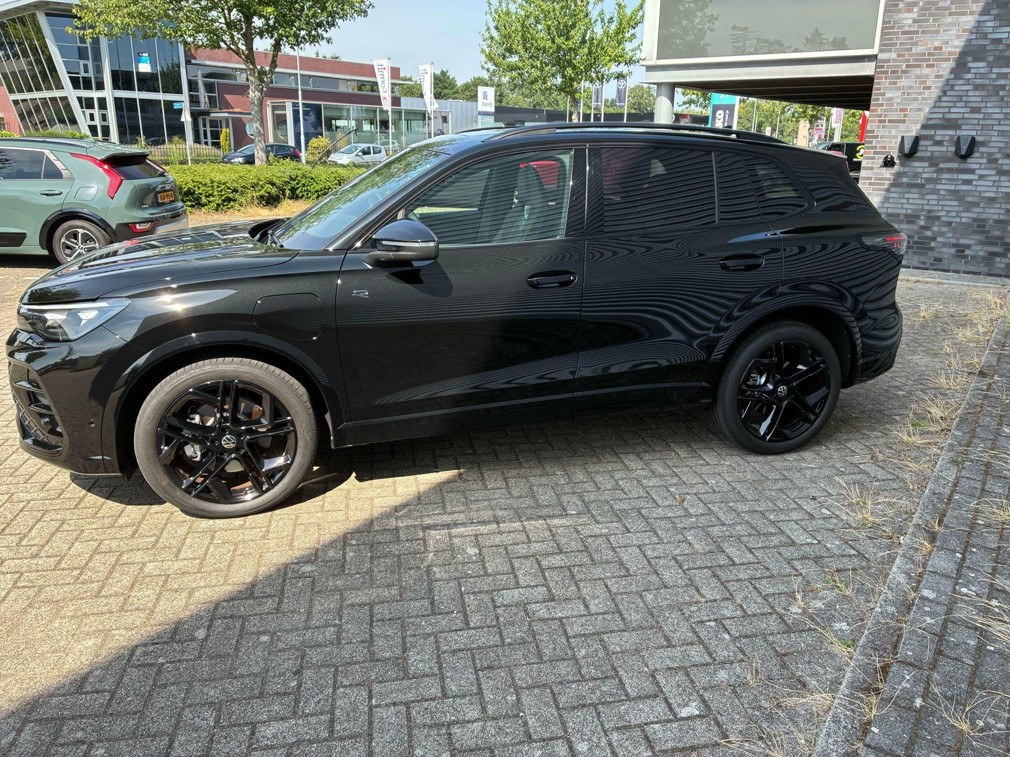 Volkswagen-Tiguan-image-5