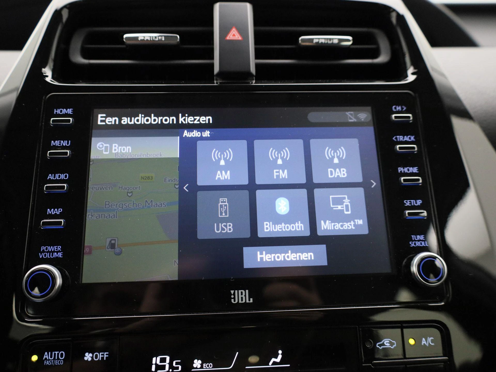 Toyota-Prius-image-20