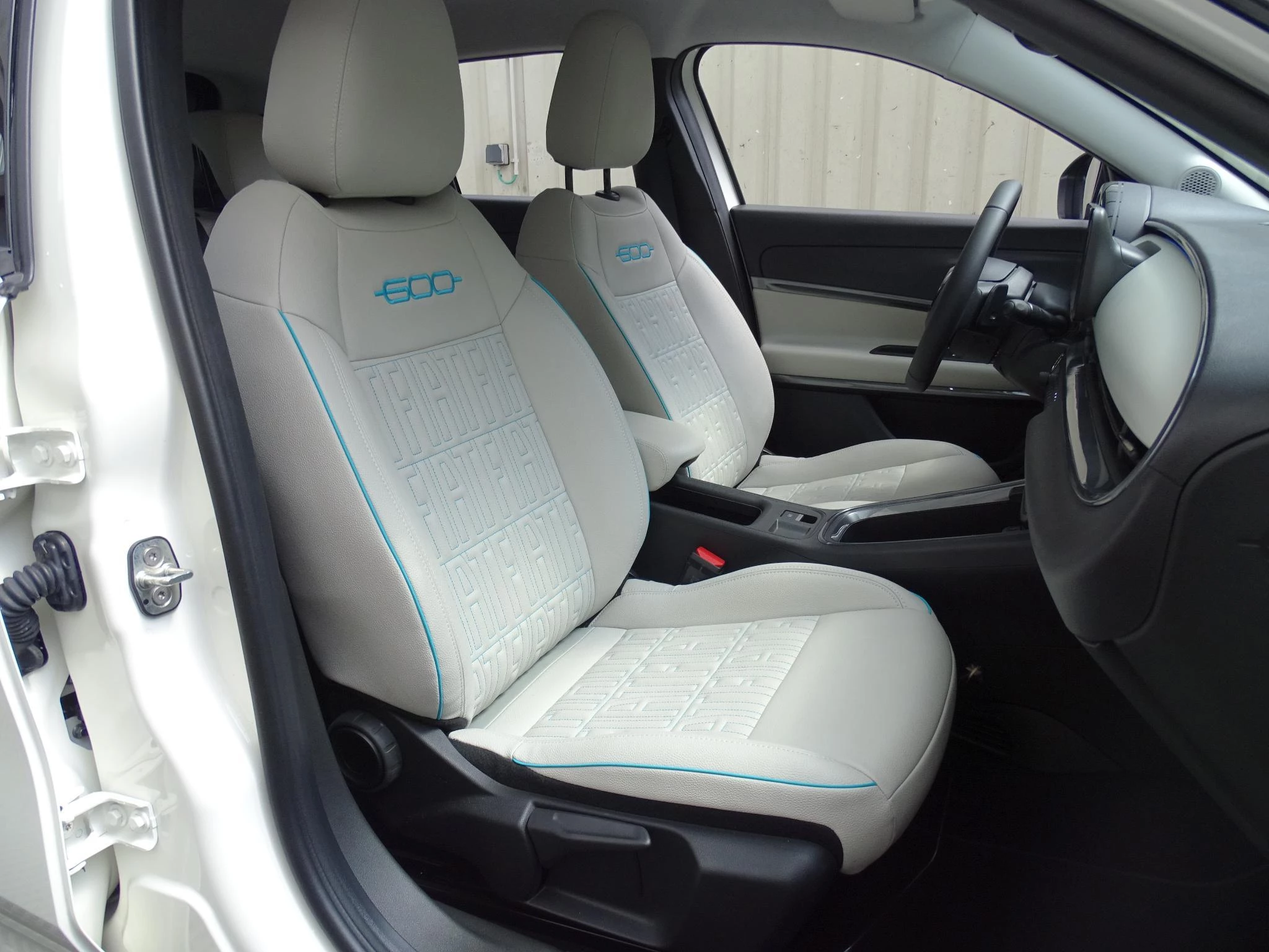 Fiat 600 1.2 Hybrid 100cv DCT La Prima
