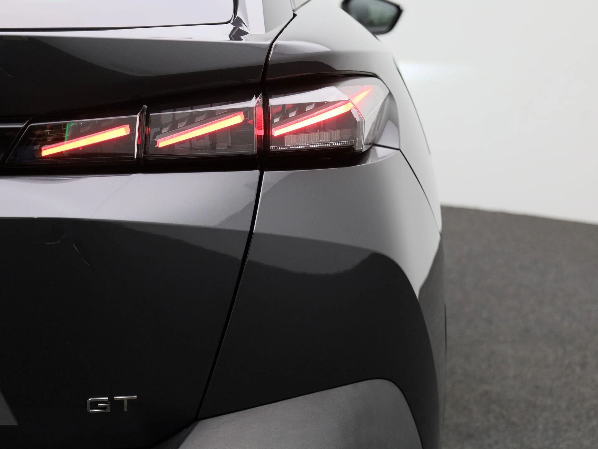 Peugeot-408-image-38