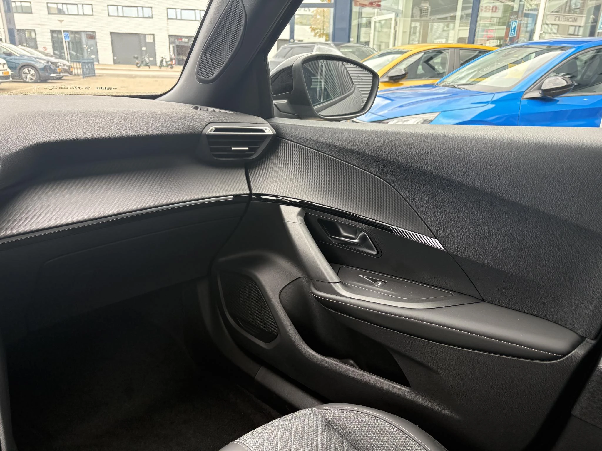 Peugeot-2008-image-16