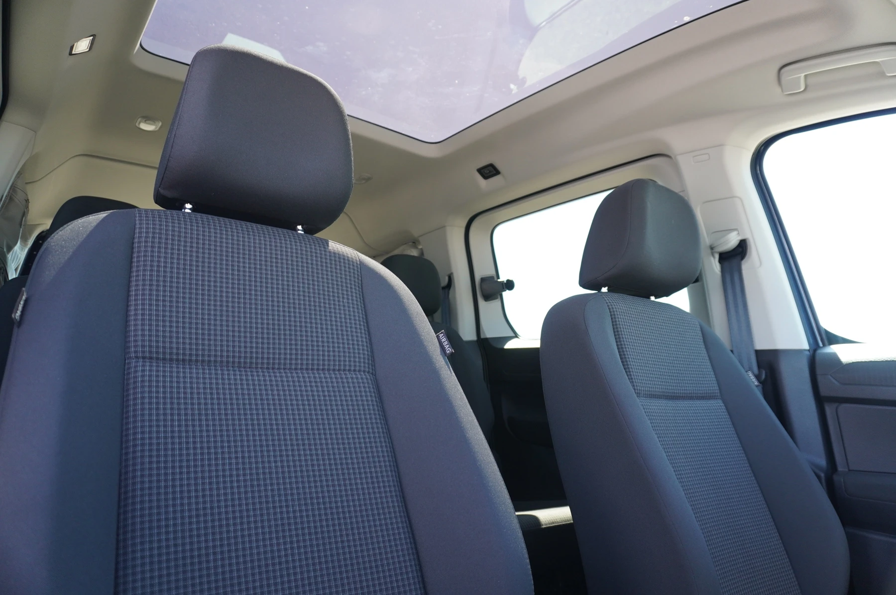 Volkswagen-Caddy-image-17