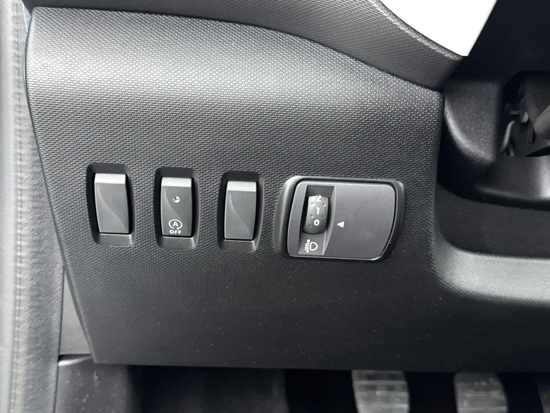 Renault-Twingo-image-15