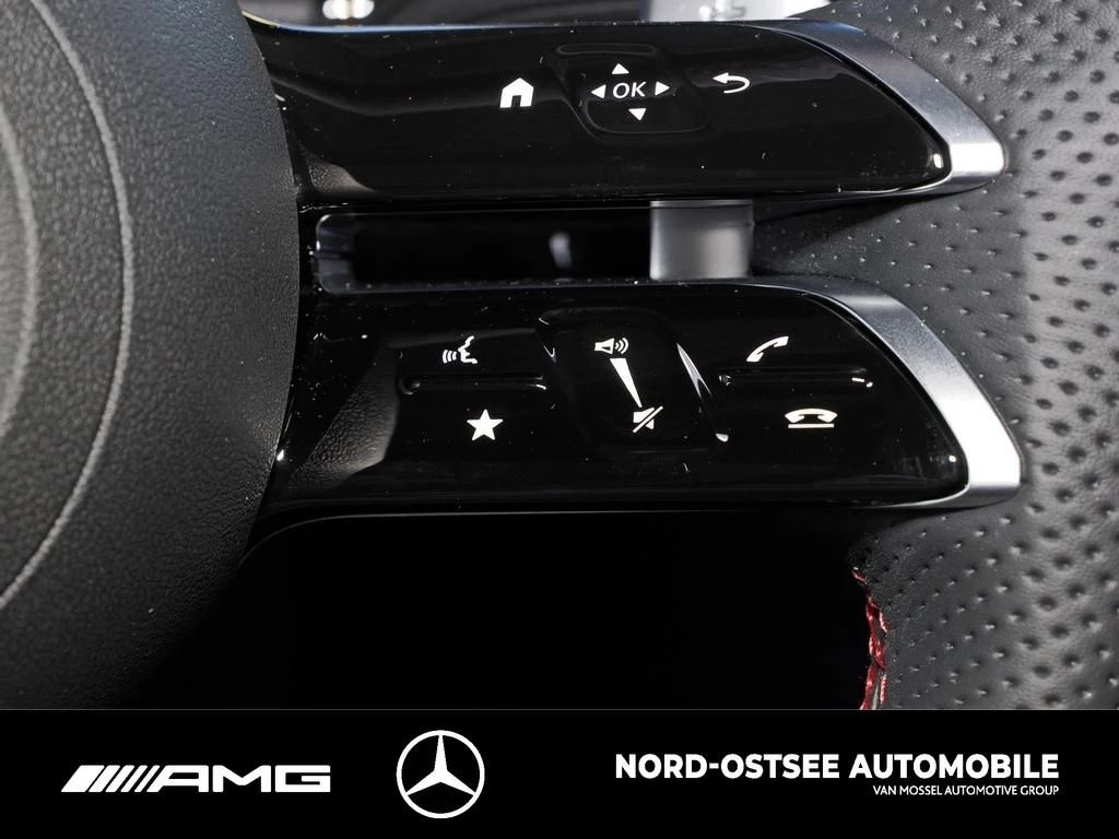 Mercedes-Benz GLA 180 AMG NIGHT PANO MULTIBEAM 19-ZOLL AMG Line
