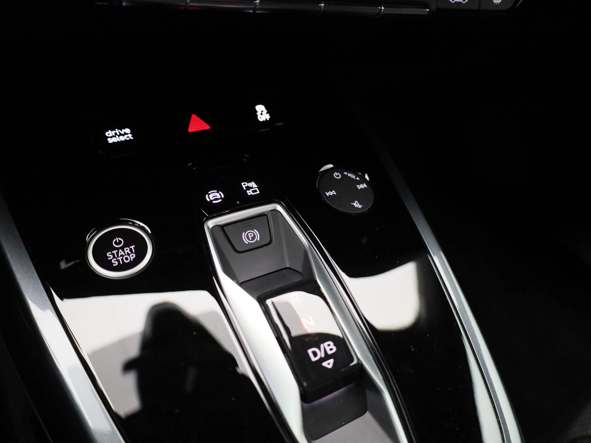 Audi-Q4 e-tron-image-21