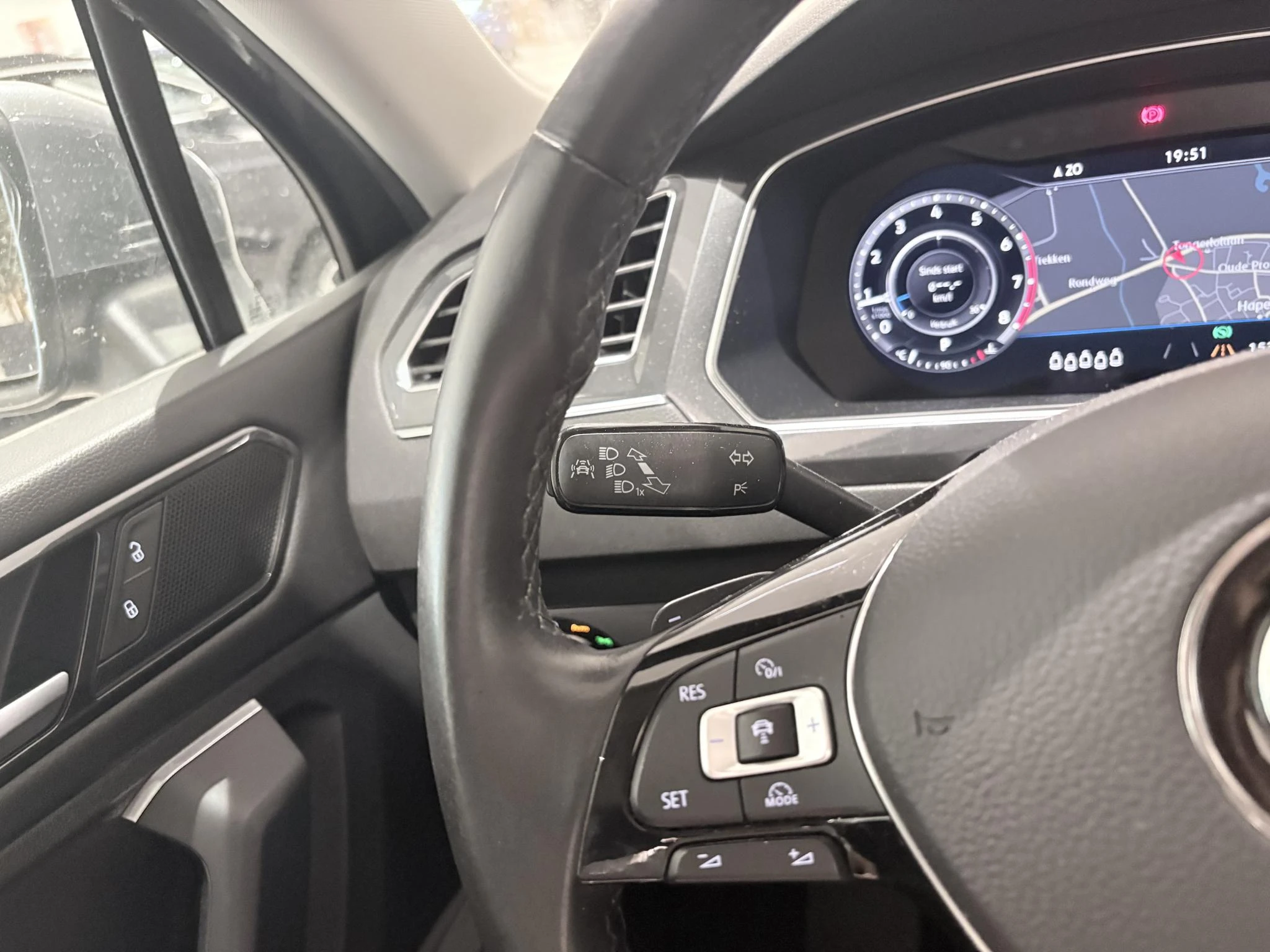 Volkswagen-Tiguan Allspace-image-17