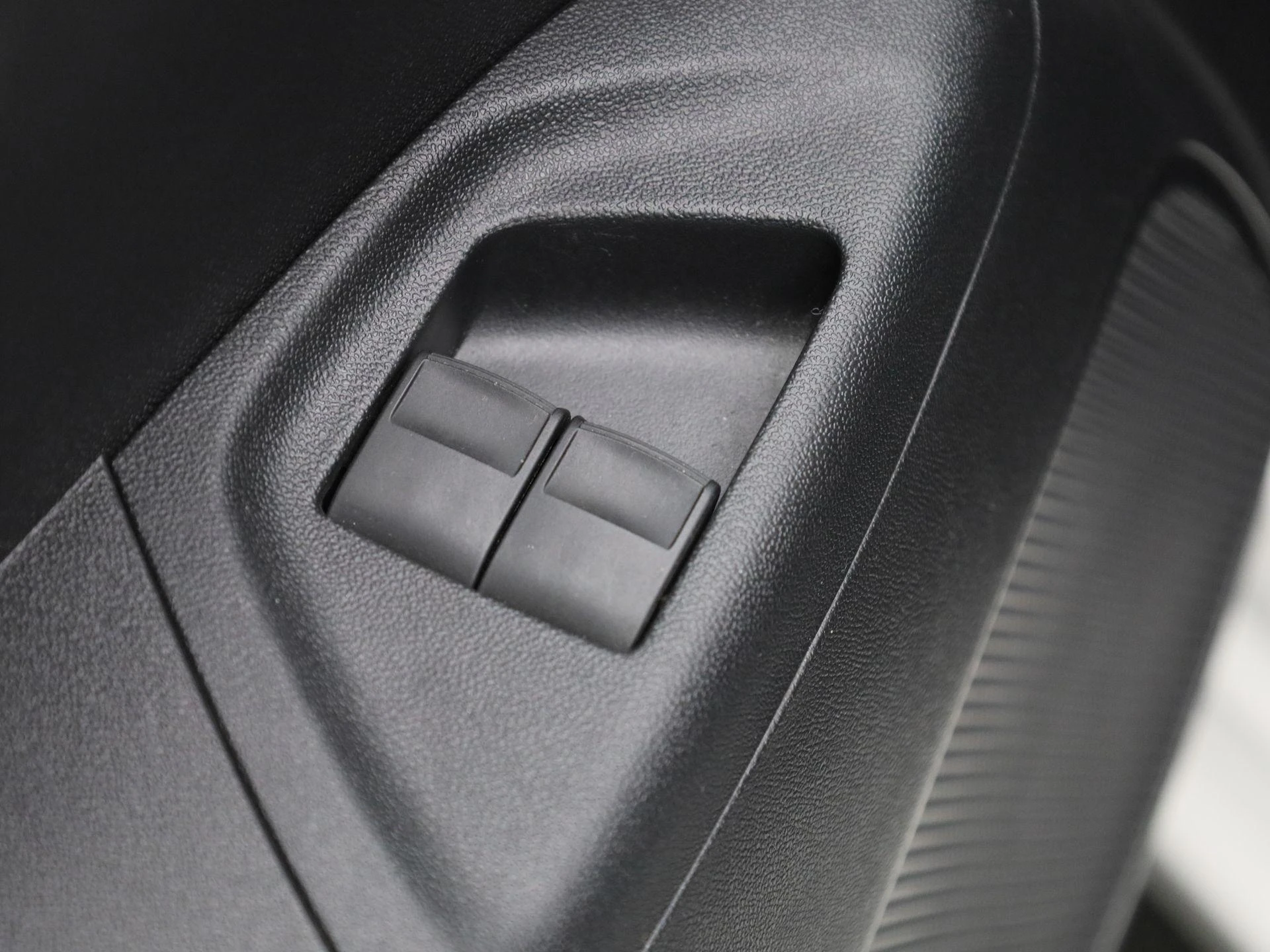 Peugeot-108-image-28