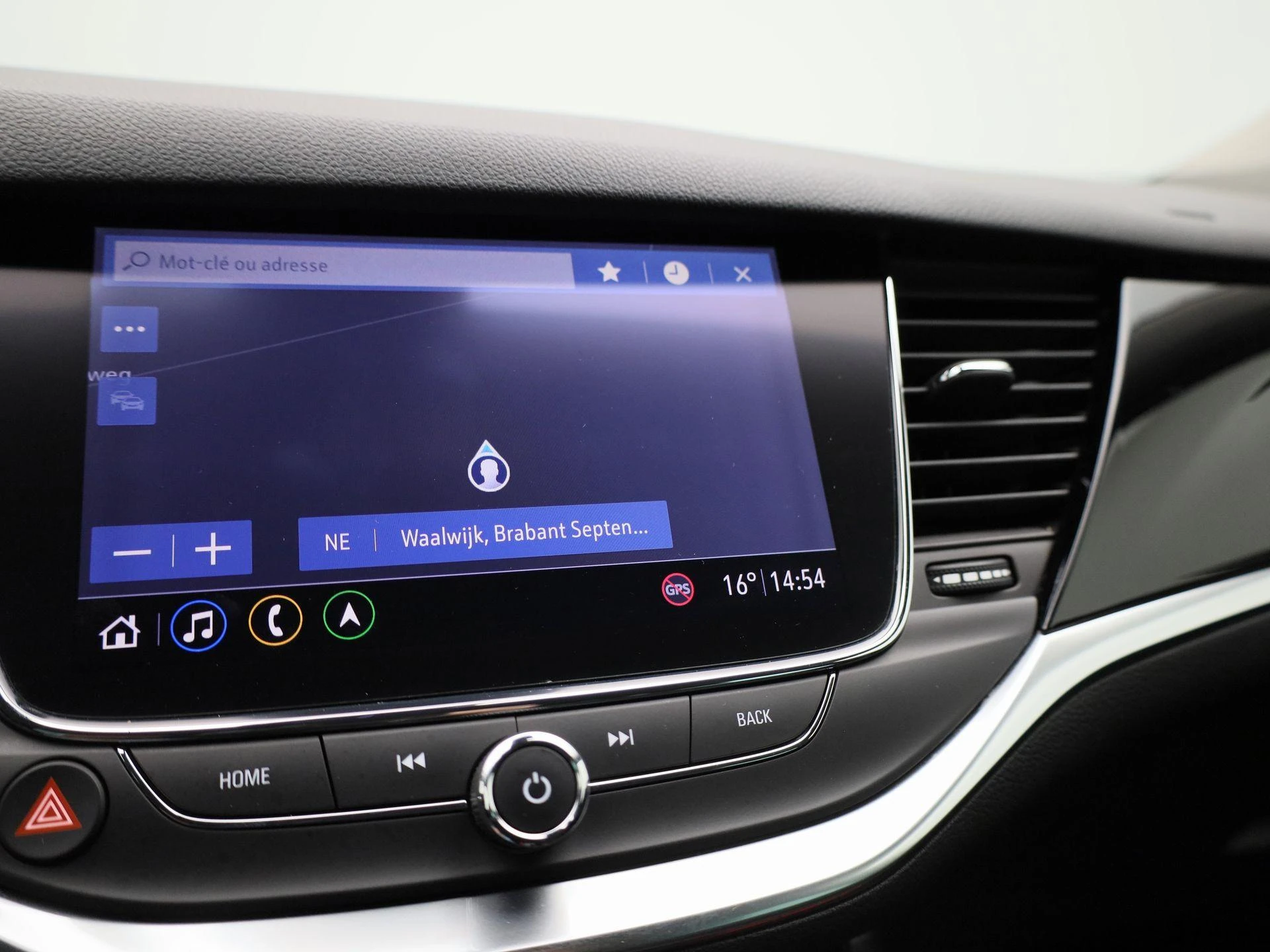 Opel-Astra-image-24