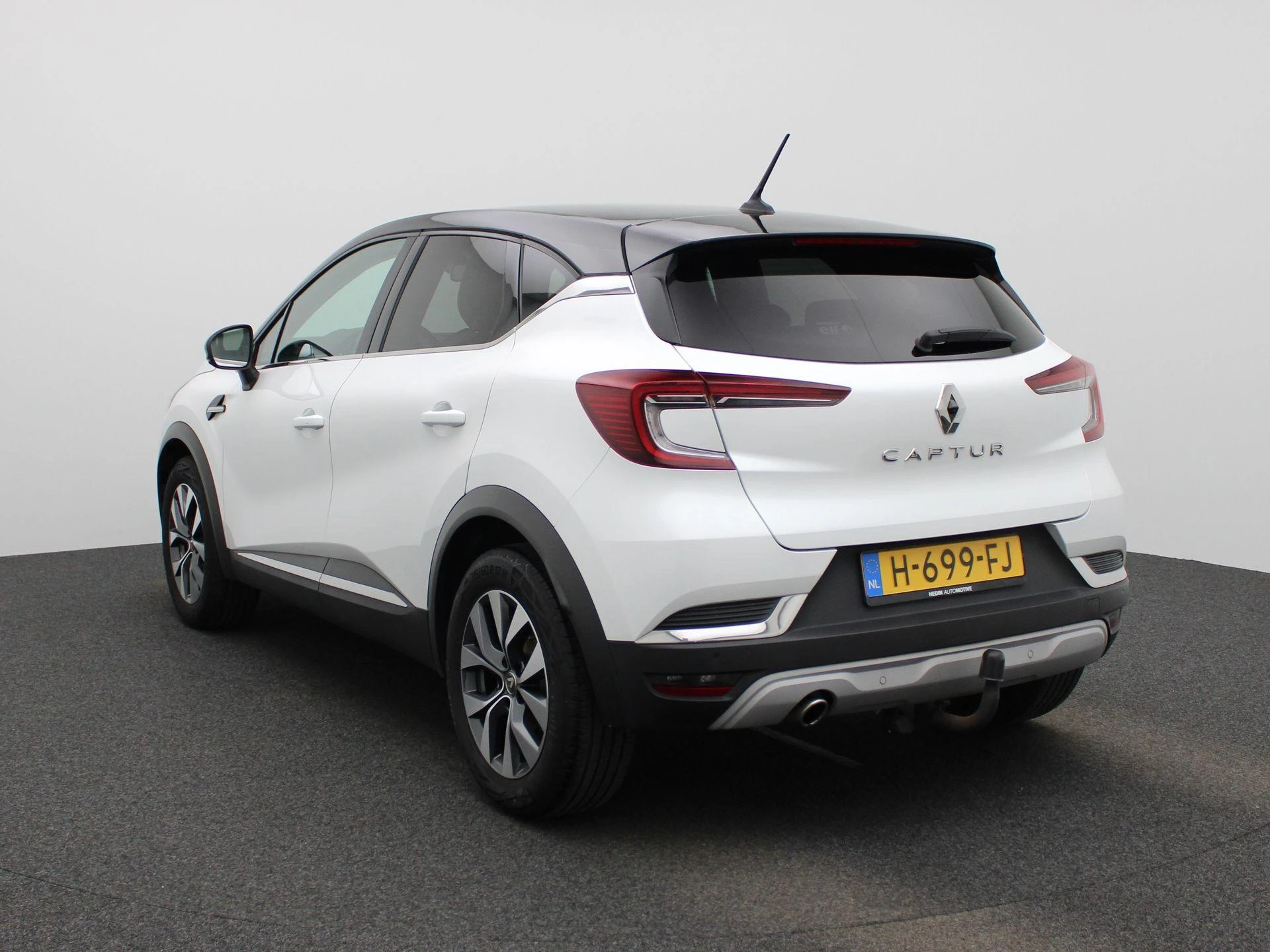 Renault-Captur-image-1