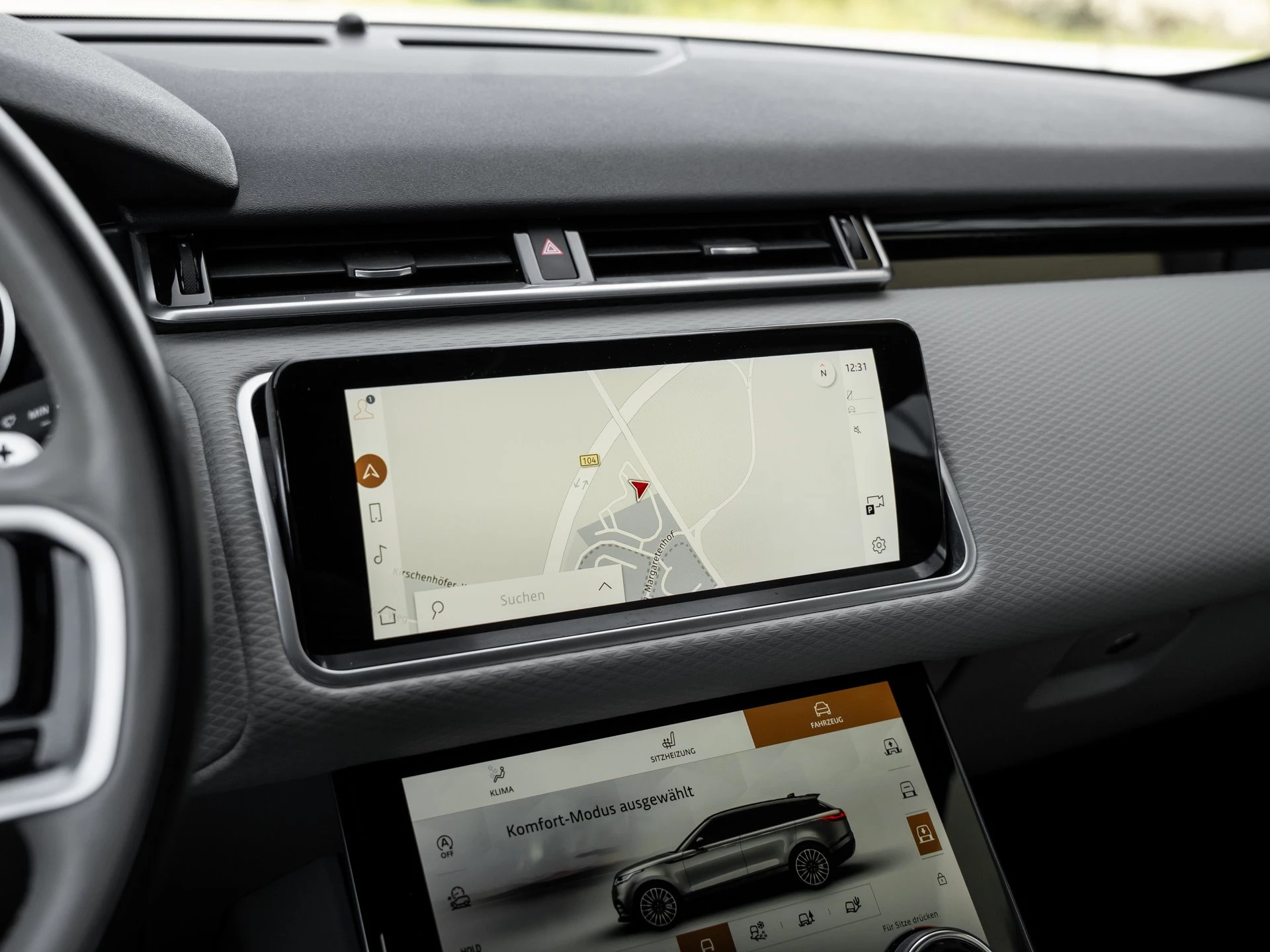 Land Rover-Range Rover Velar-image-13