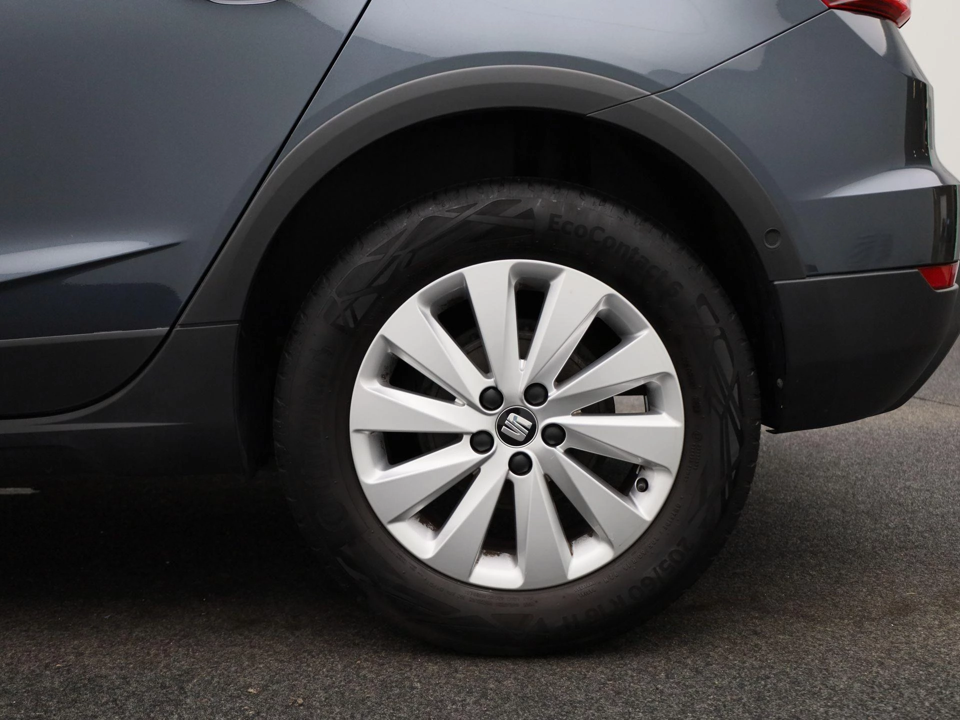 SEAT-Arona-image-12