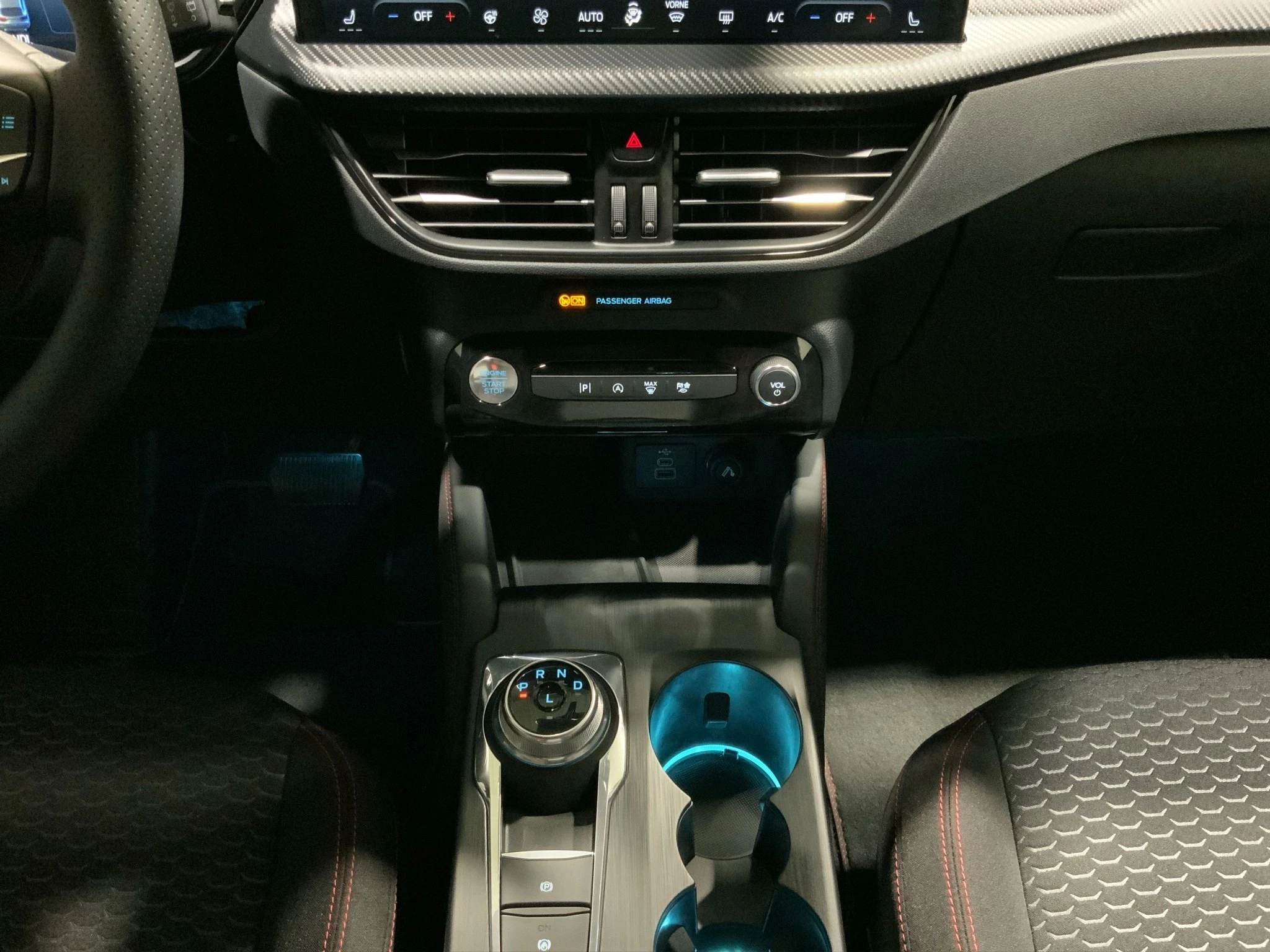 Ford-Kuga-image-13