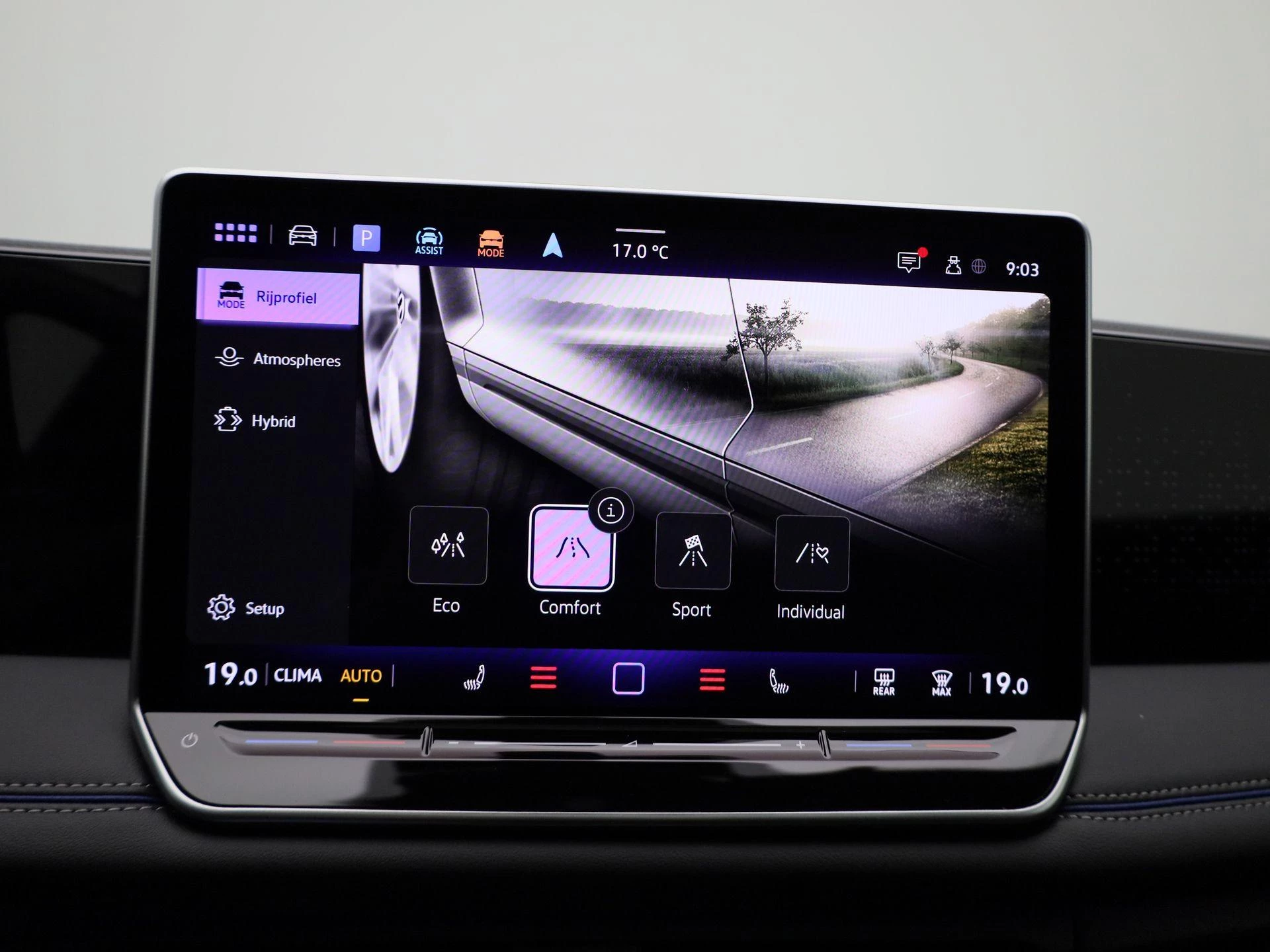 Volkswagen-Tiguan-image-32