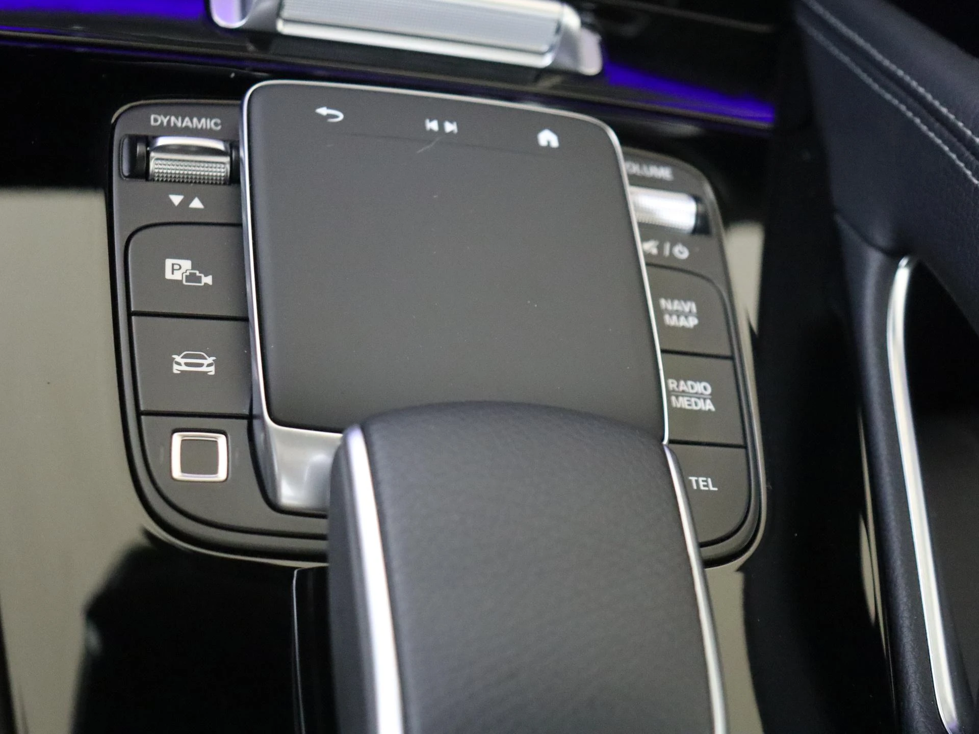 Mercedes-Benz-GLE-image-20