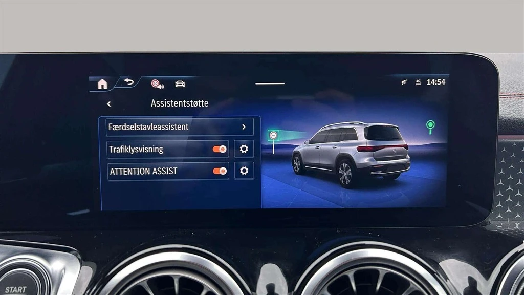 Mercedes-Benz-EQB-image-20