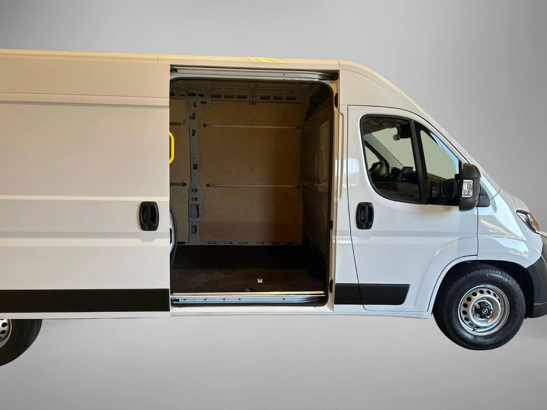 Opel-Movano-image-33