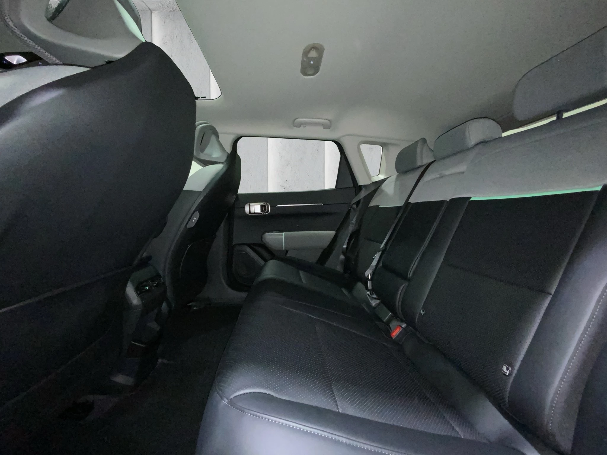 Kia EV4 Hatchback Earth 81 kWh 150 kW Frontantrieb Schräghecklimousine. 5-türig