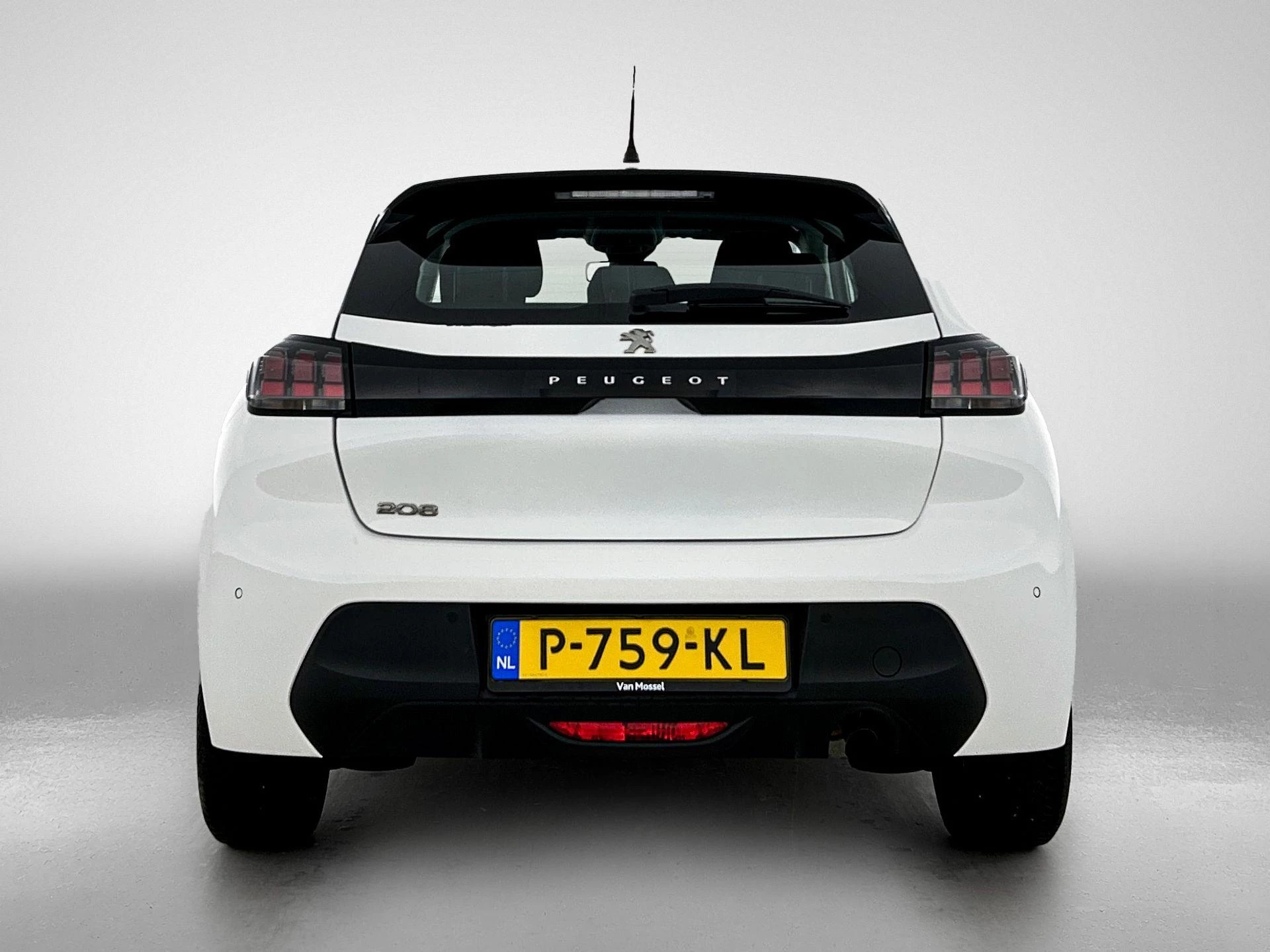 Peugeot-208-image-2