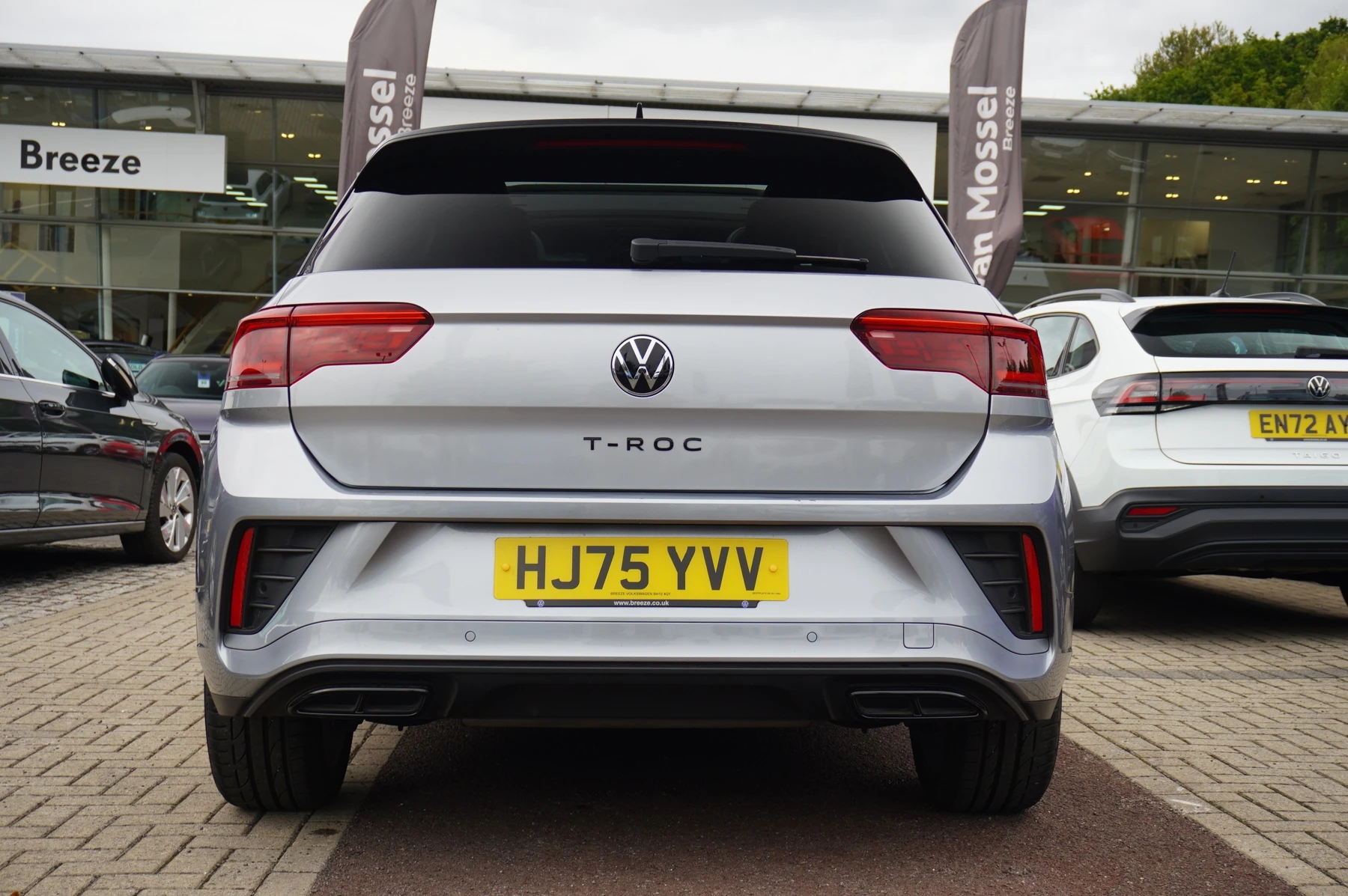 Volkswagen-T-Roc-image-16