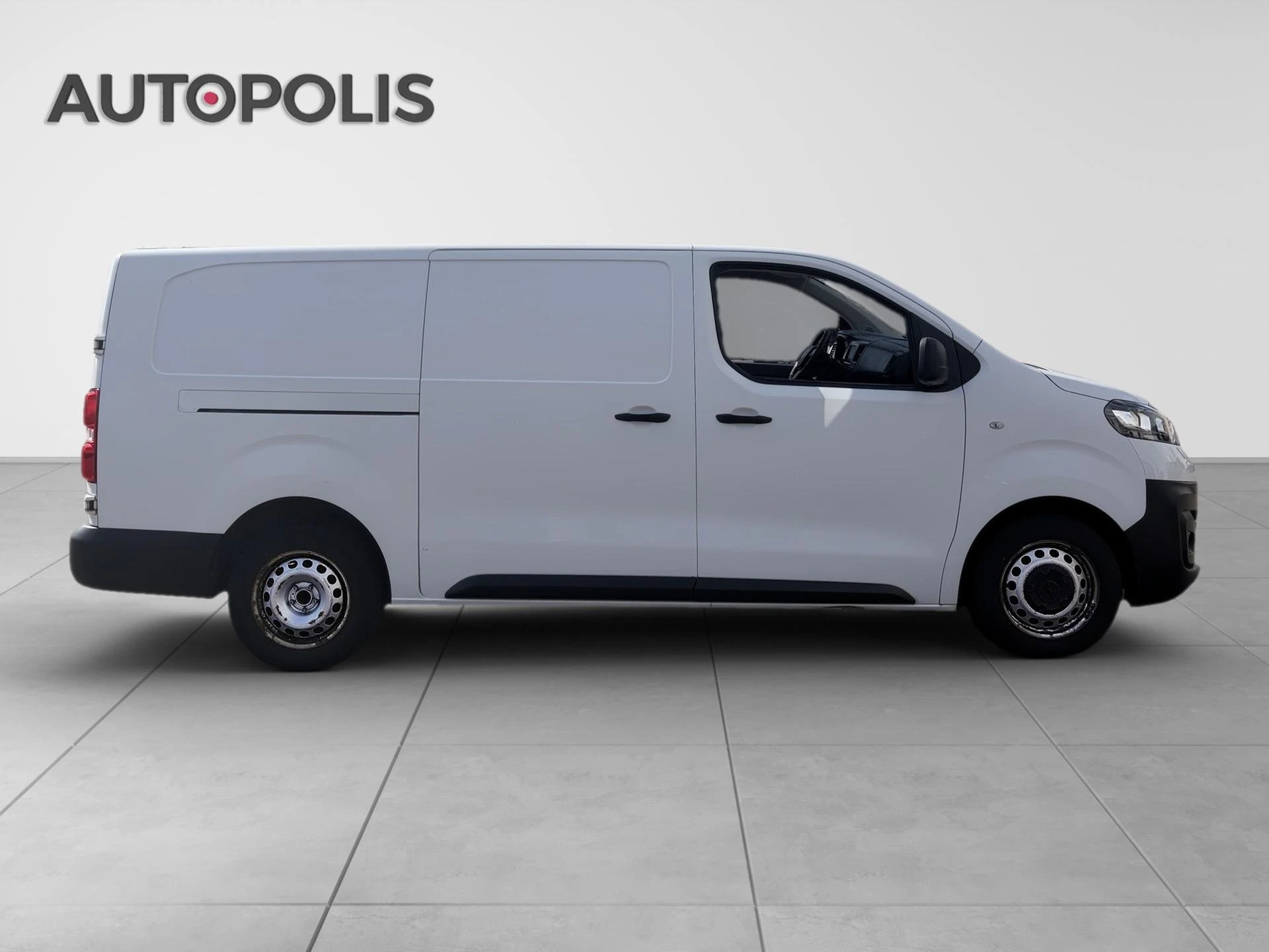 Opel-Vivaro-image-12