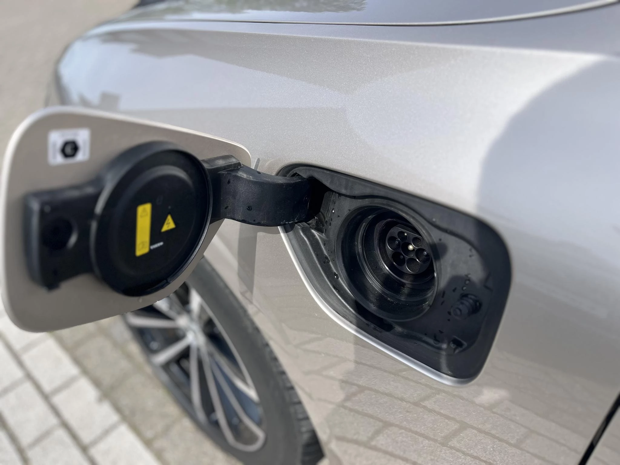 Volvo V60 T6 Plug-in hybrid AWD Plus Dark