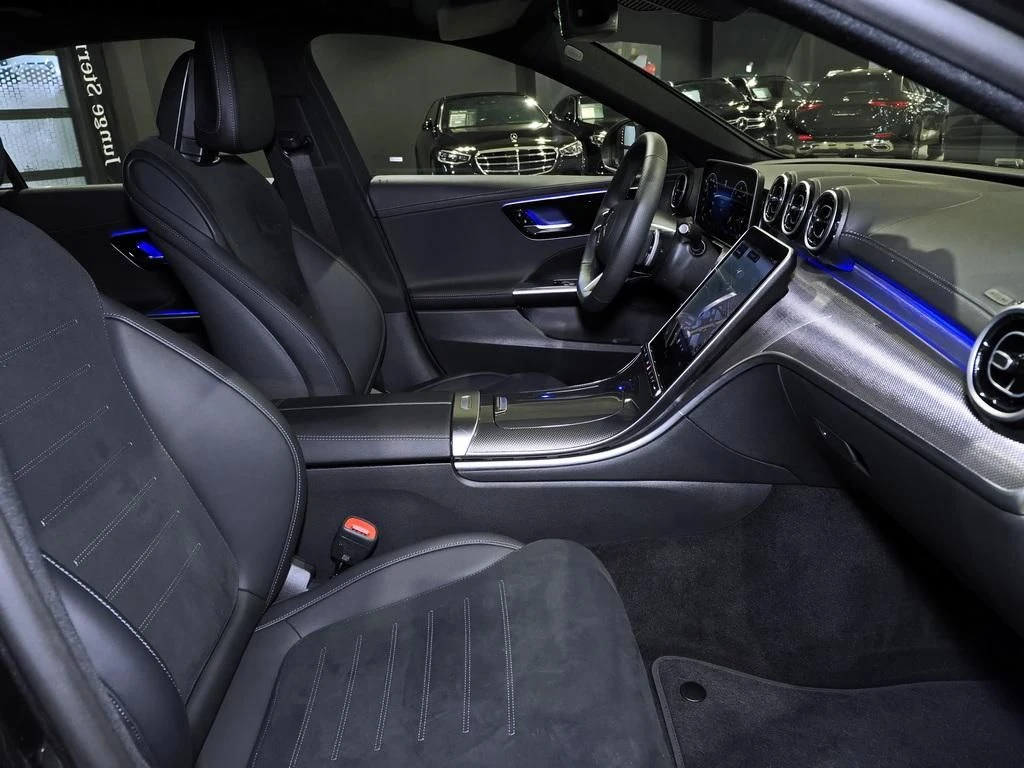 Mercedes-Benz-C-Klasse 300 d-image-12