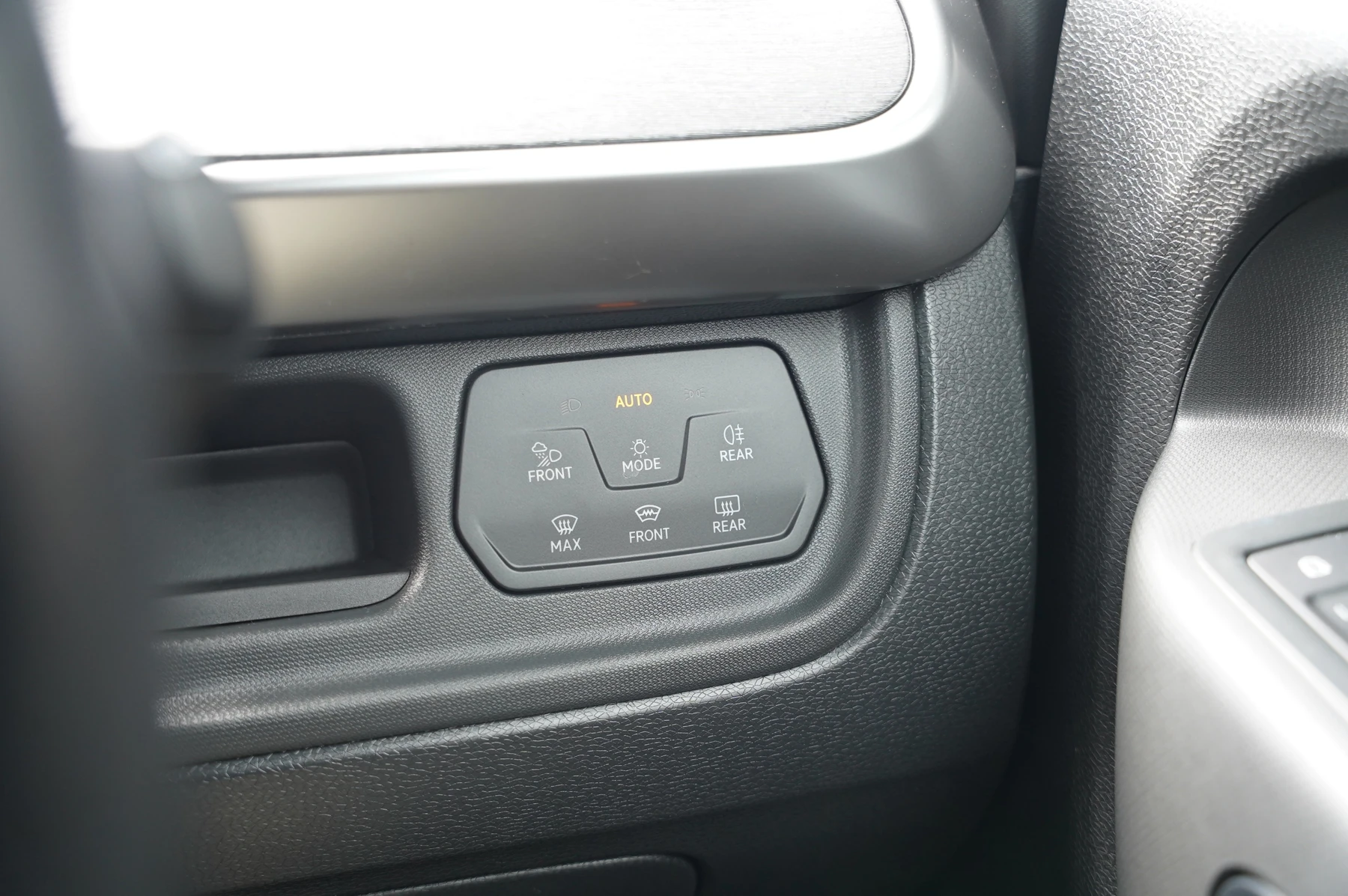 Volkswagen-ID. Buzz-image-18