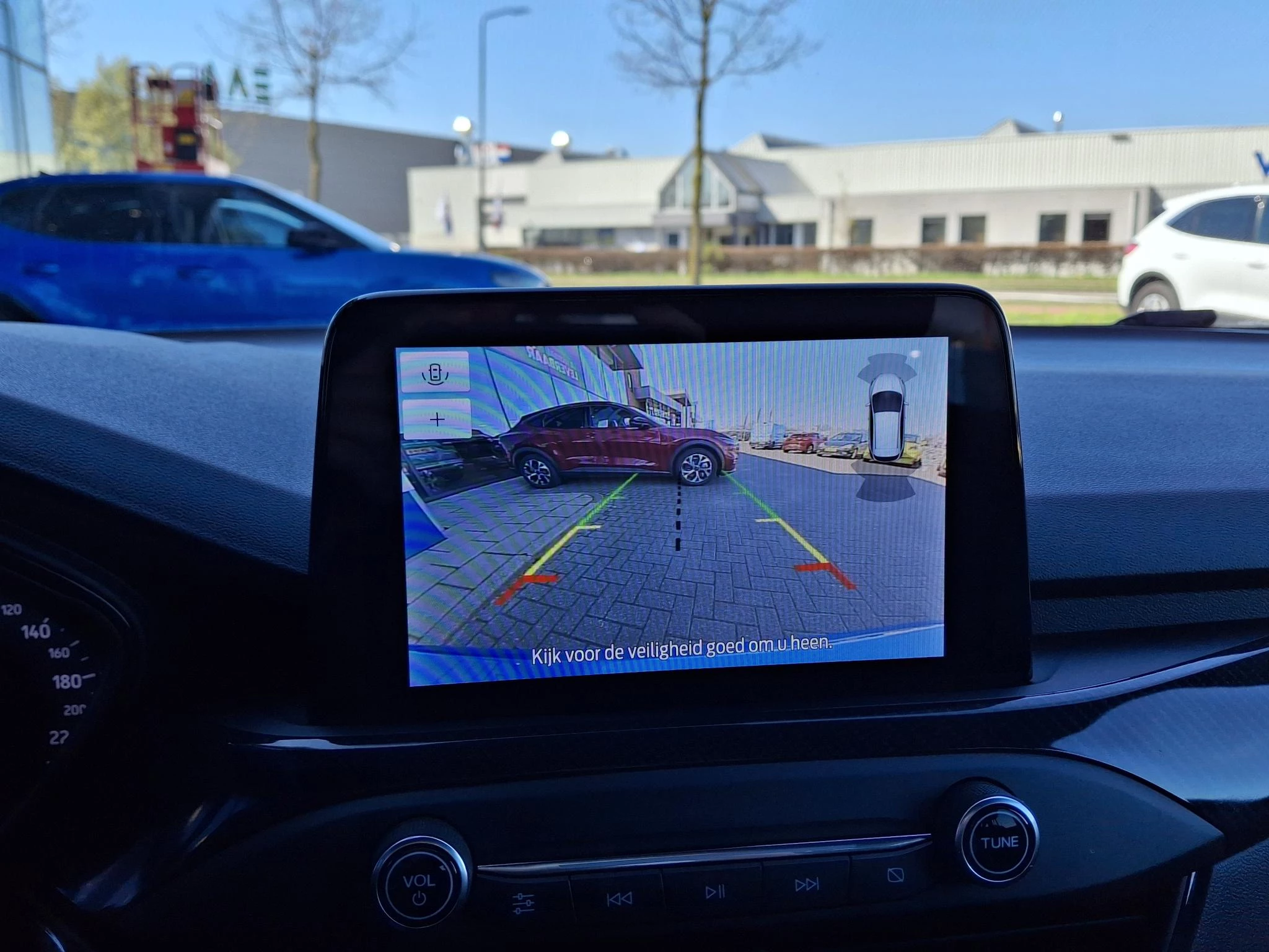 Ford-Focus-image-16