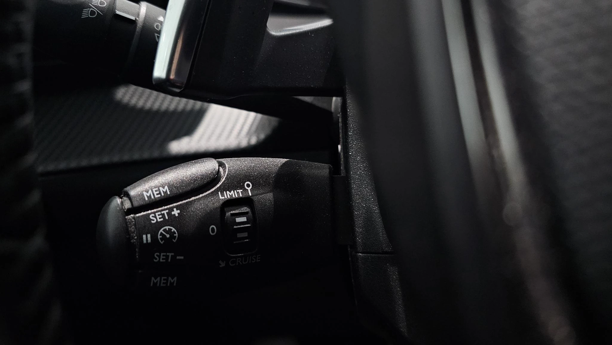Peugeot-208-image-24