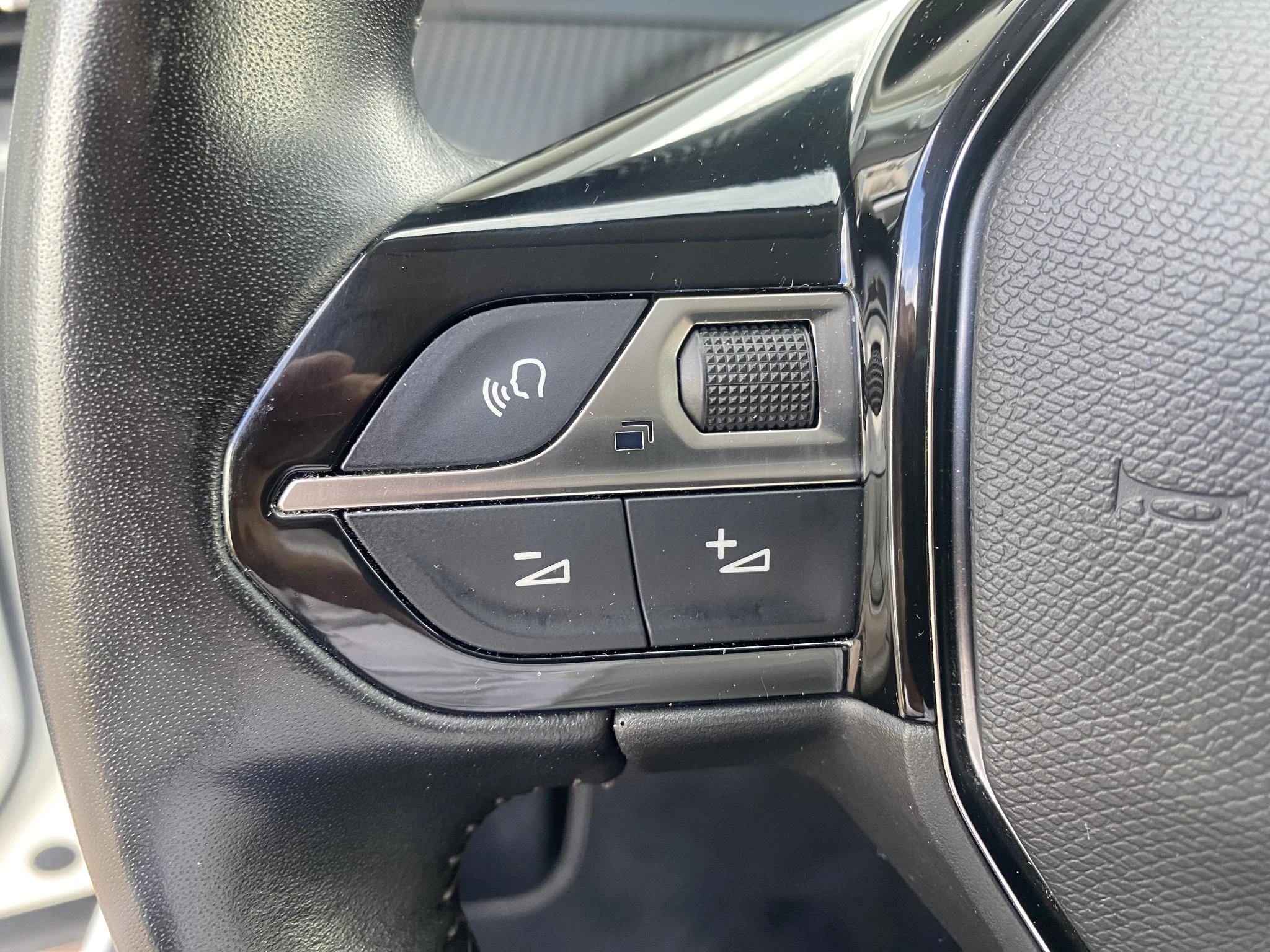 Peugeot-2008-image-13
