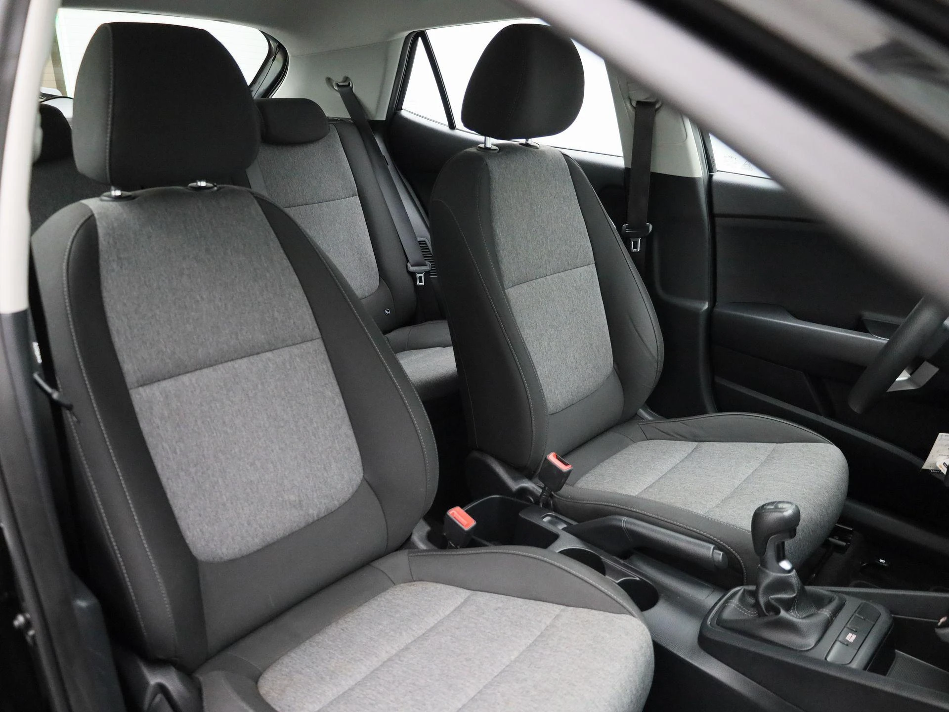 Kia-Stonic-image-33