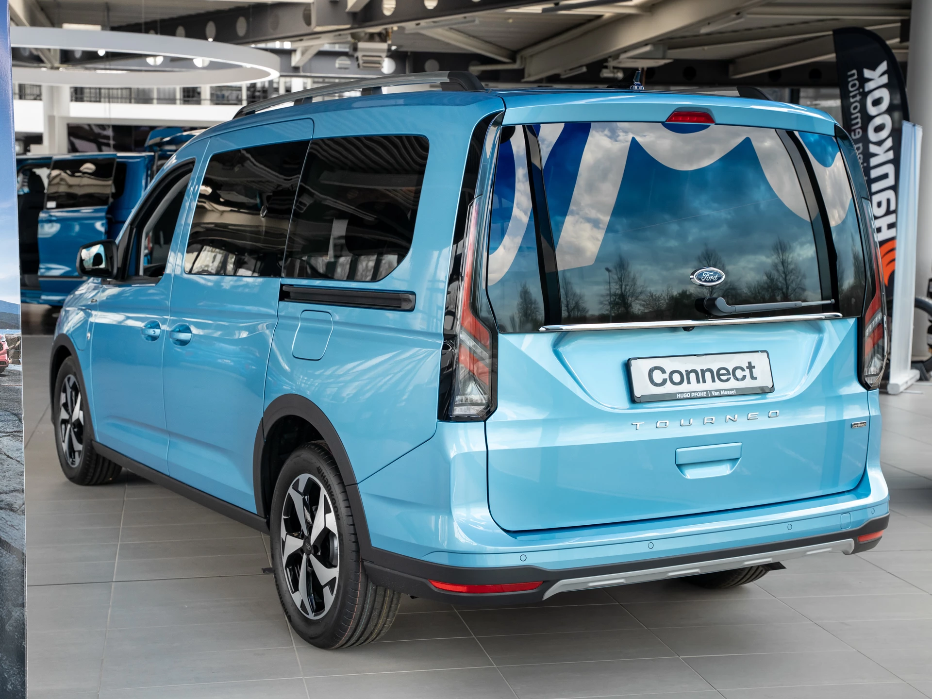 Ford-Tourneo Connect-image-1