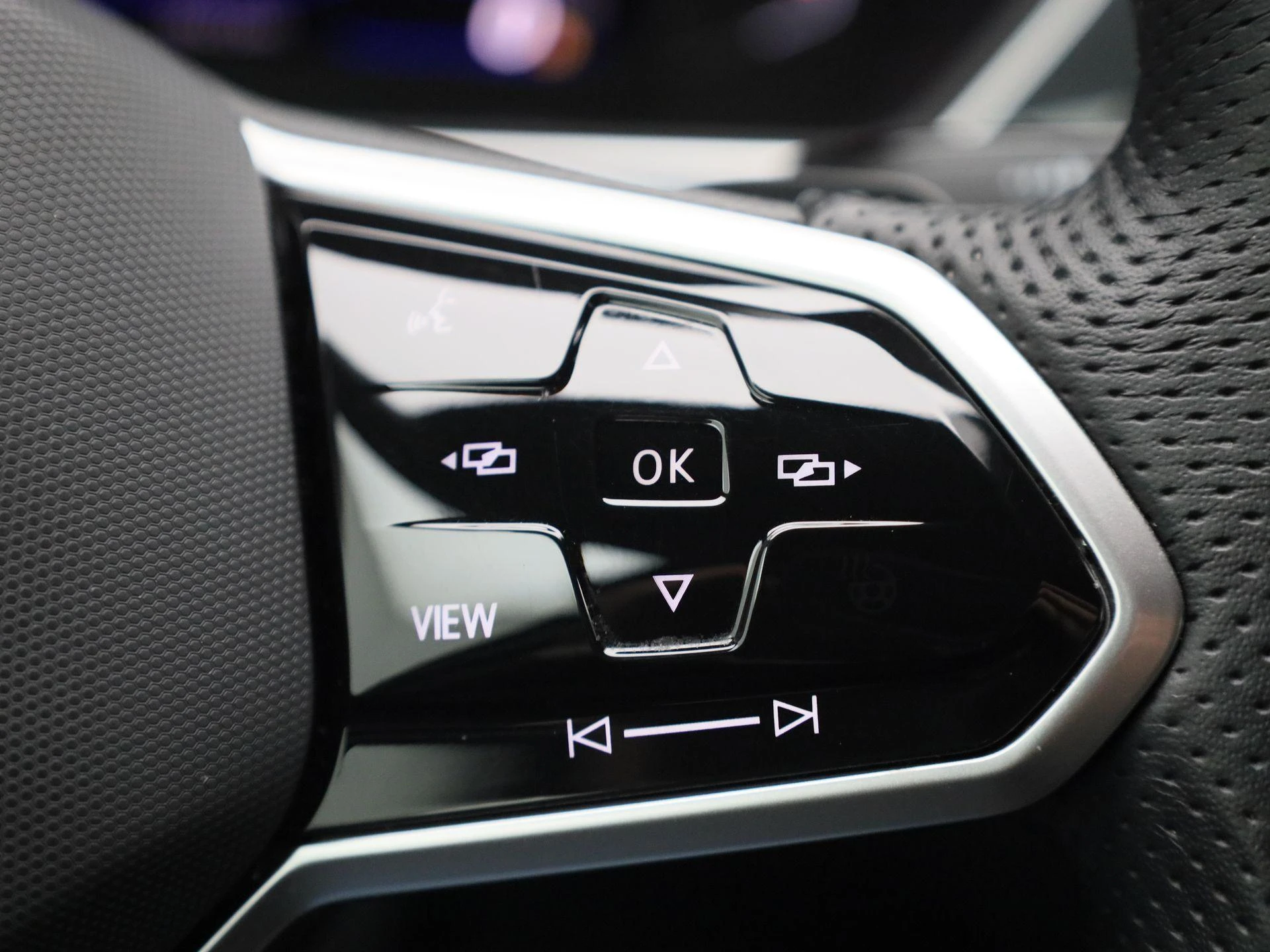 Volkswagen-Tiguan-image-23