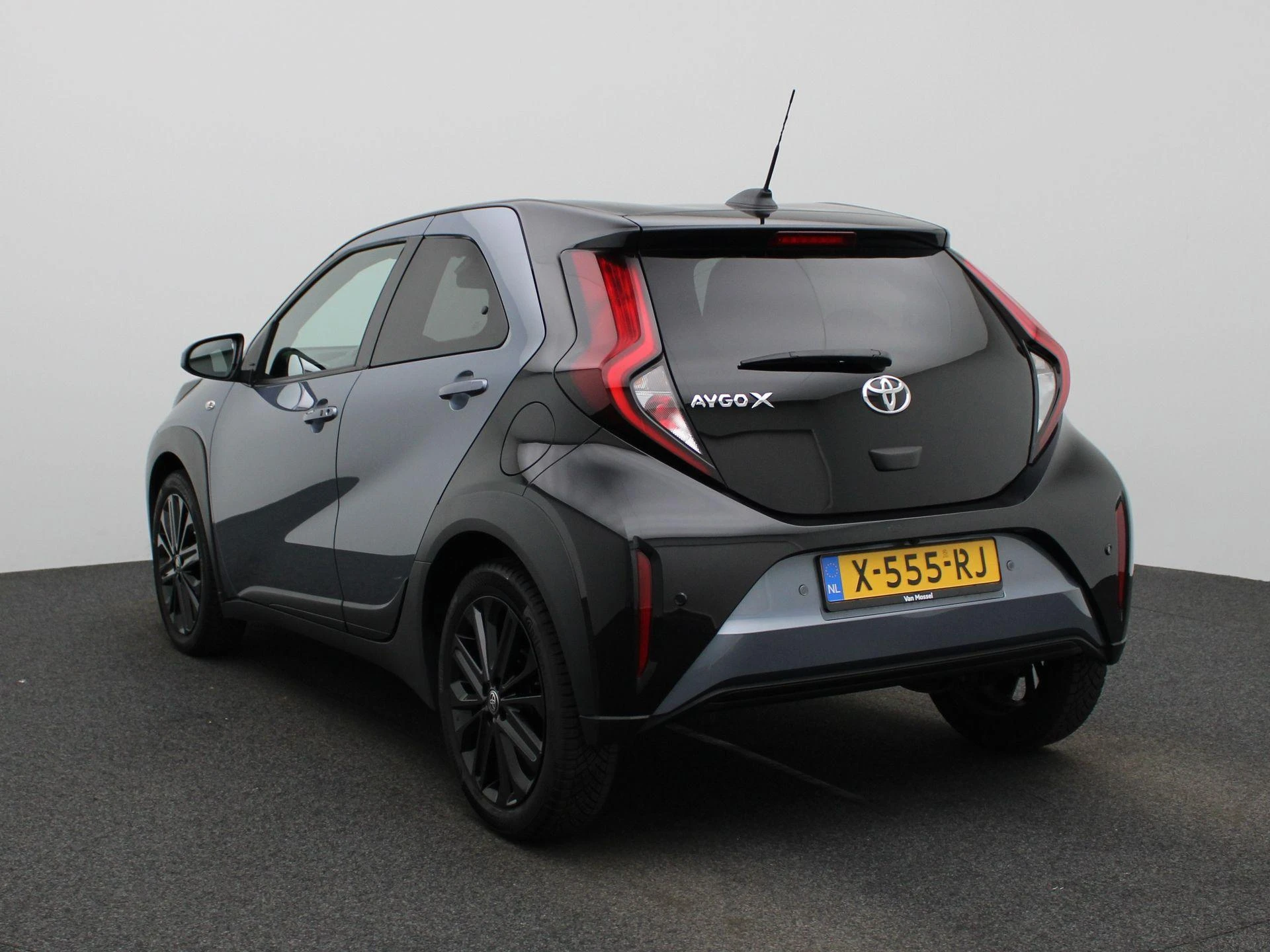 Toyota-Aygo-image-1