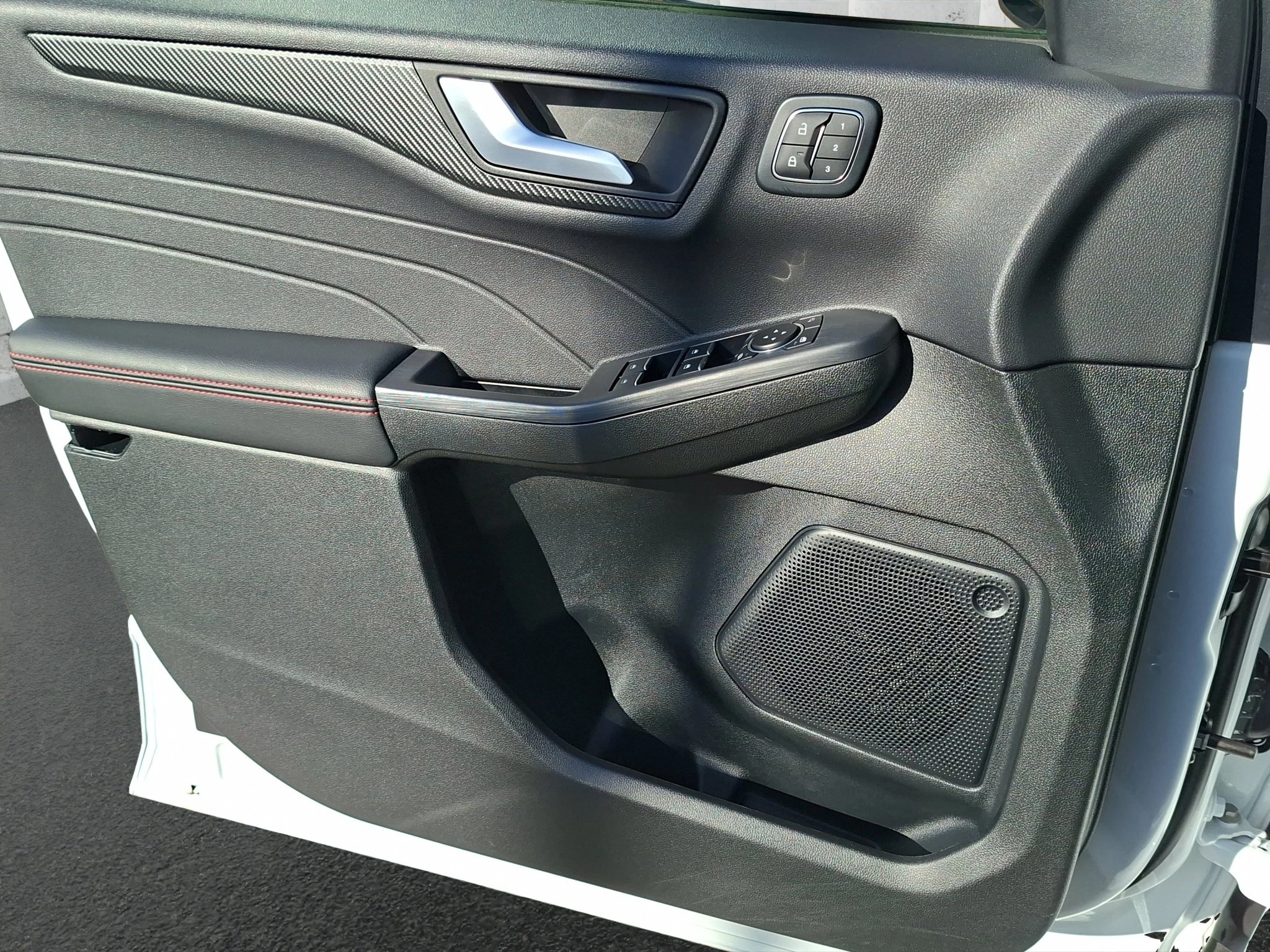 Ford Kuga ST-Line X Aut.*360GRAD*LED-MATRIX*NAVI*GRA*WINTER-PKT.