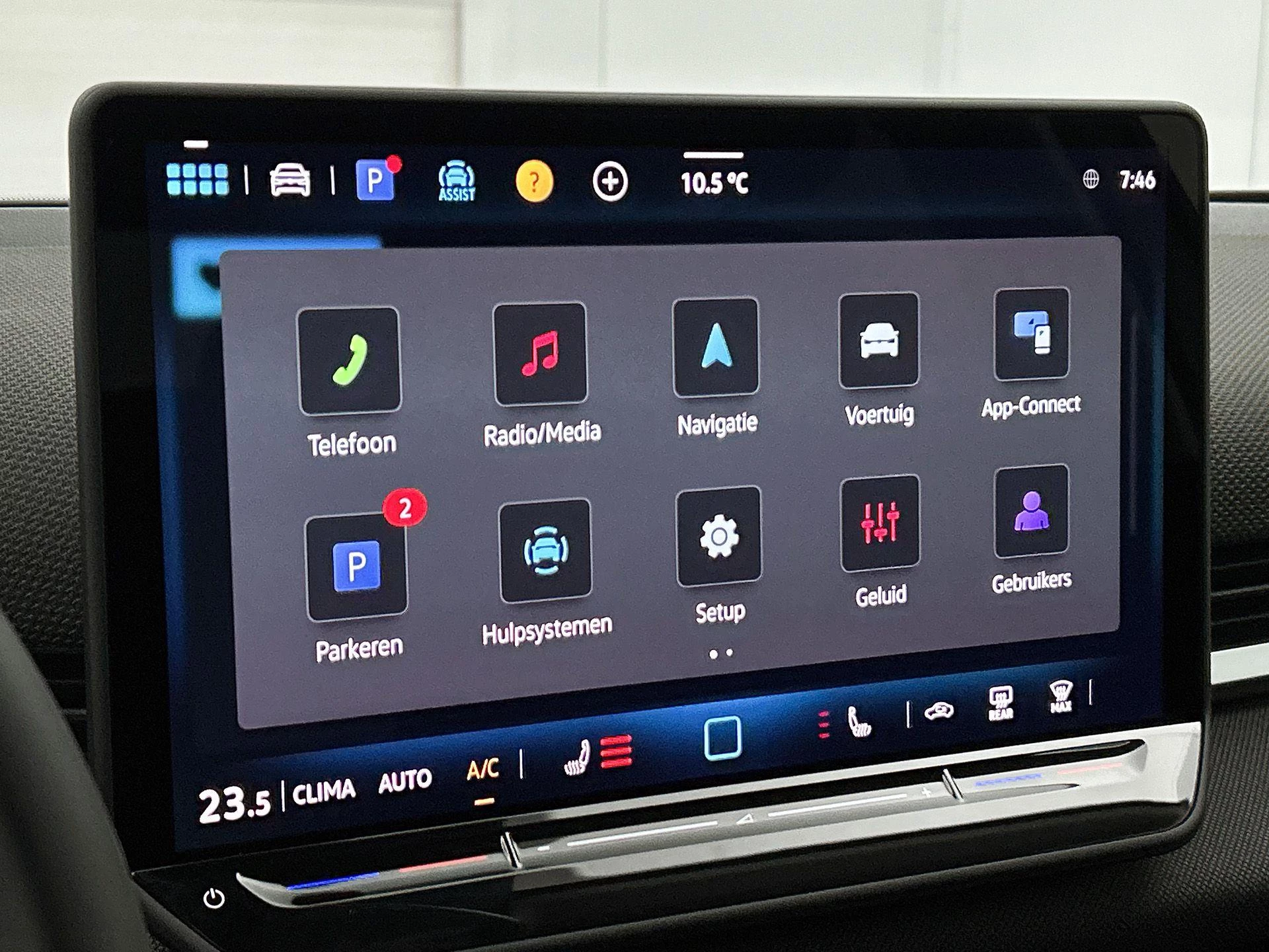 Volkswagen-T-Roc-image-6