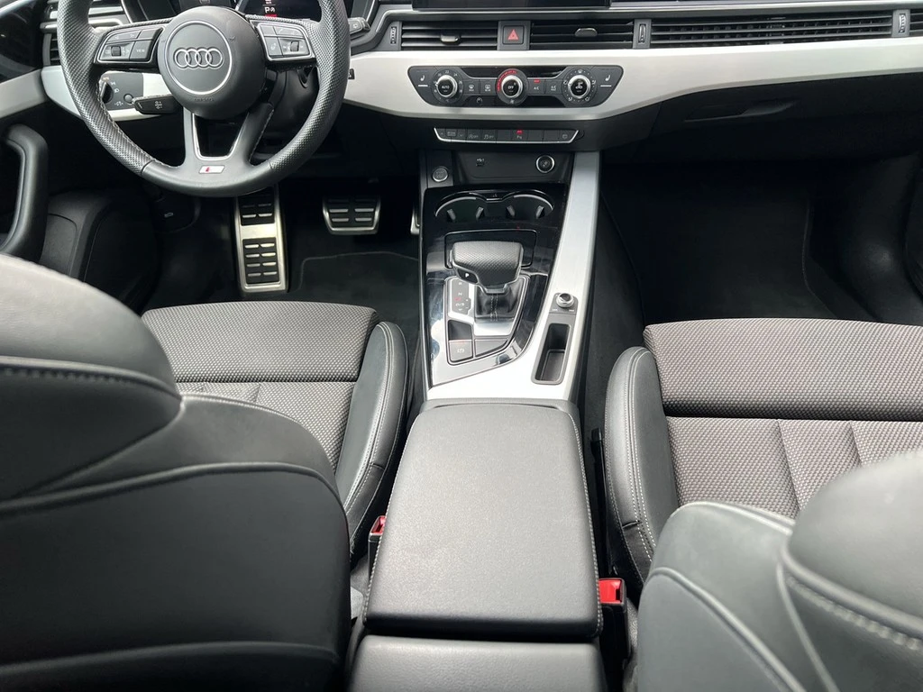 Audi A4 Avant S line 40 TFSI S tronic *LED*