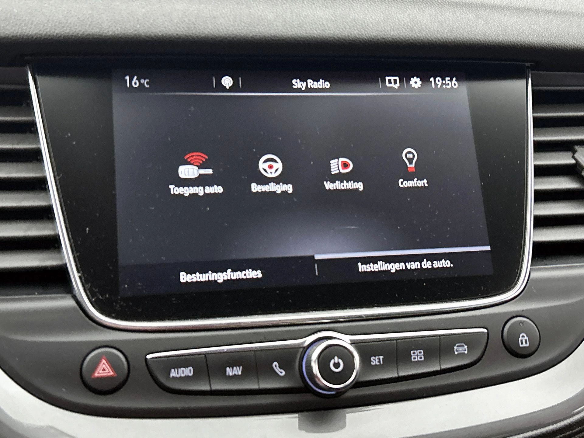 Opel-Grandland X-image-7