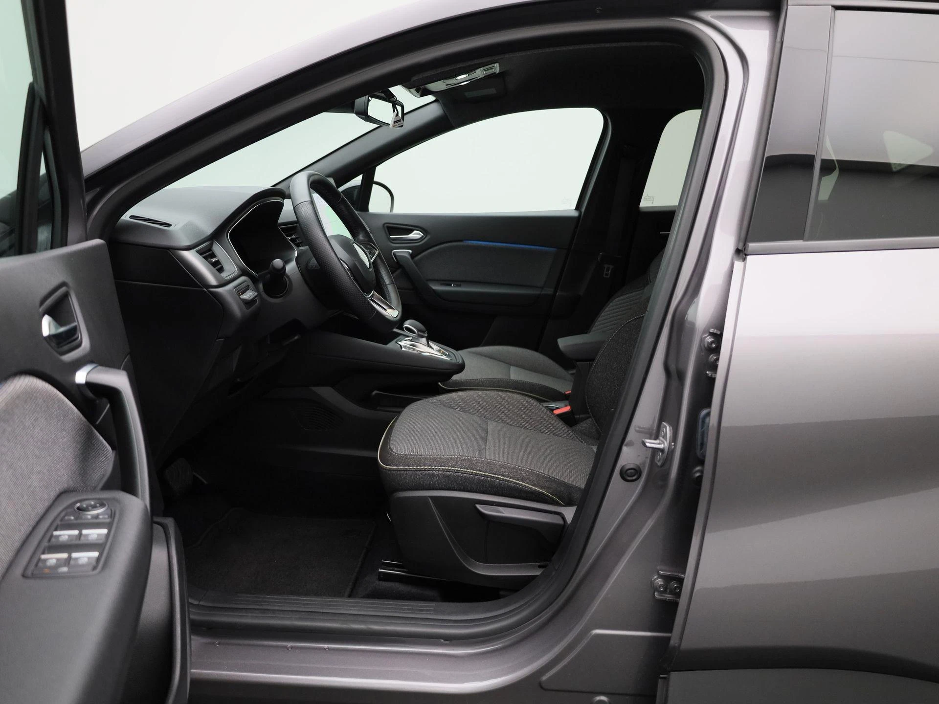 Renault-Captur-image-8