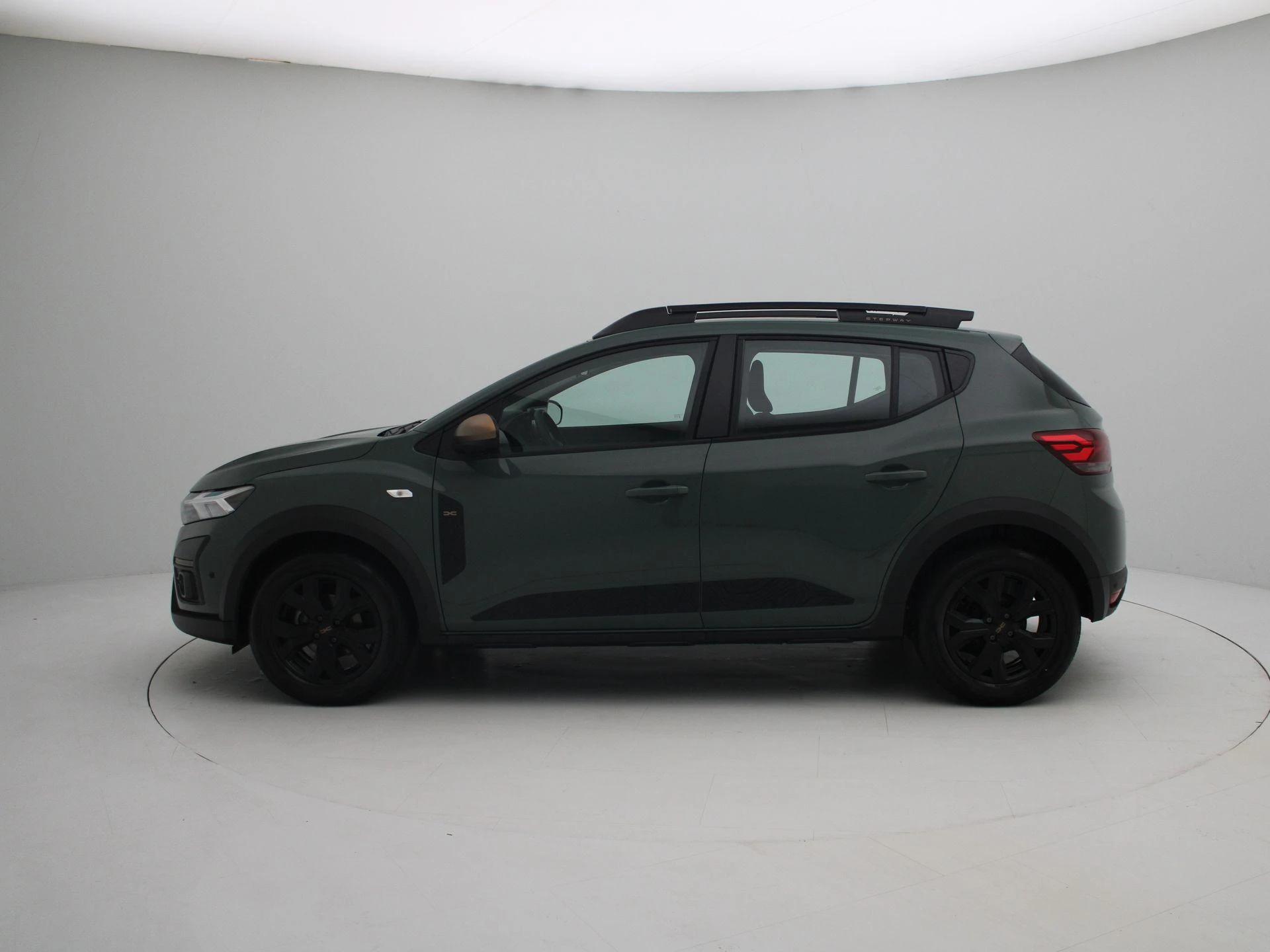 Dacia-Sandero Stepway-image-3