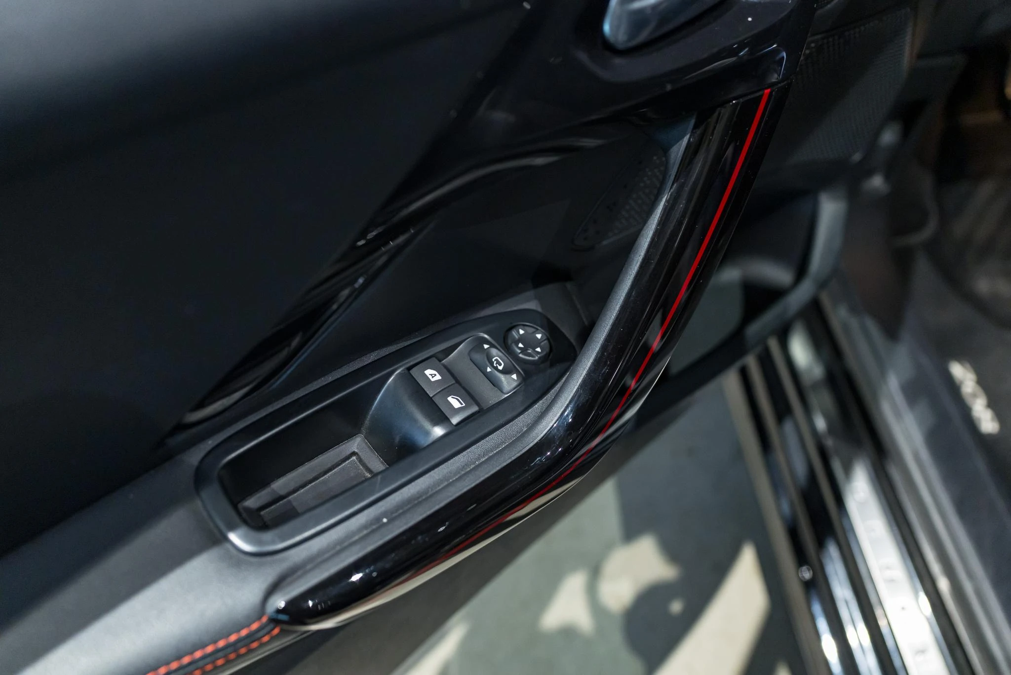 Peugeot-208-image-10