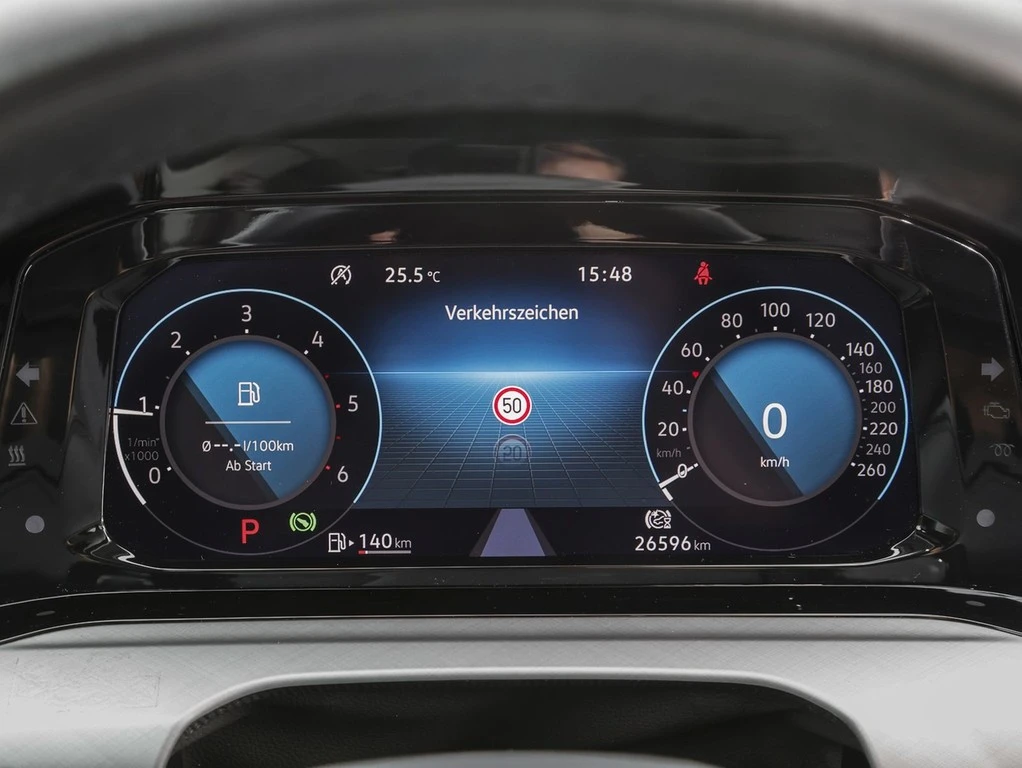 Volkswagen-Golf-image-13